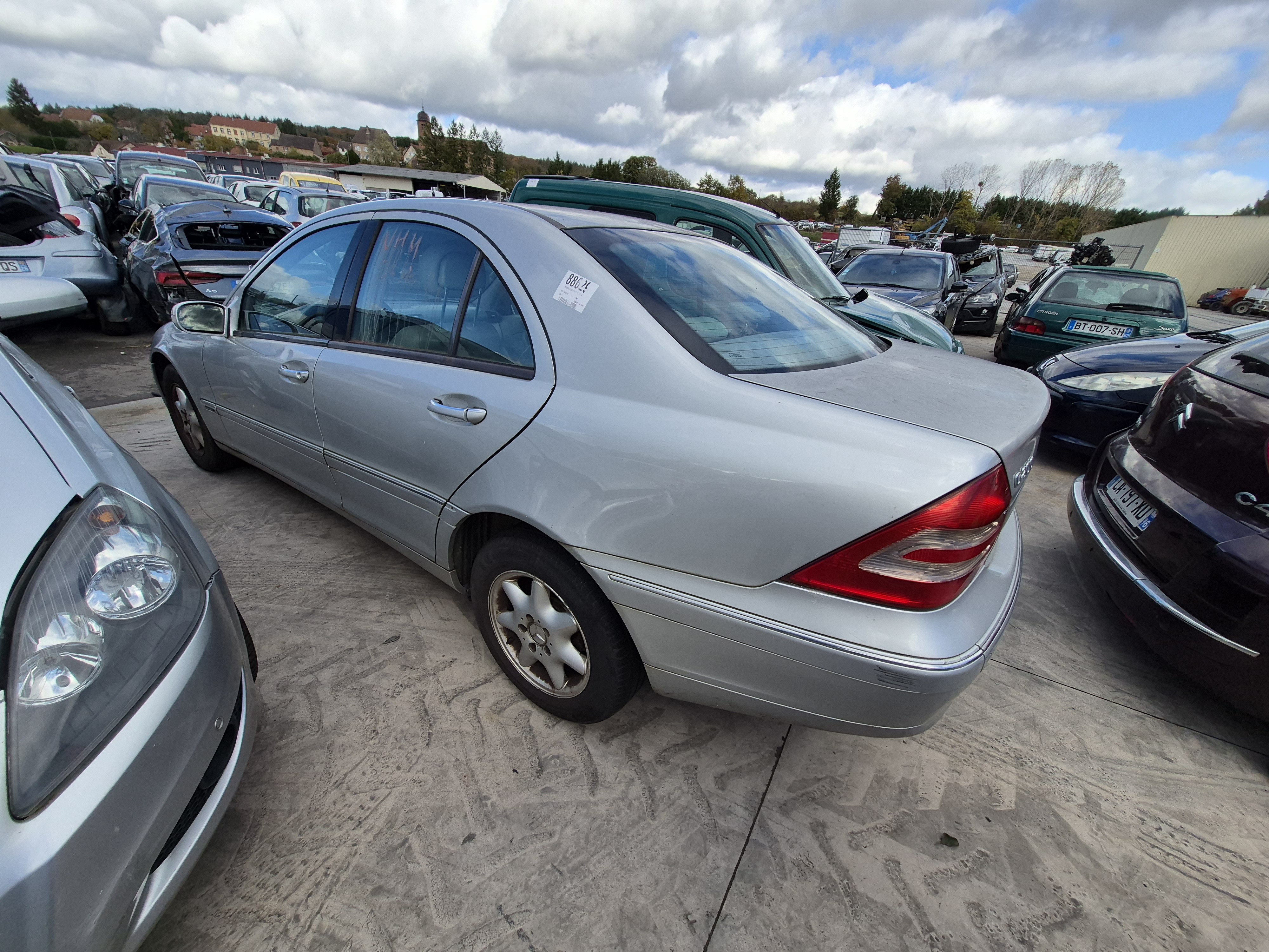Feu arriere principal droit (feux) pour MERCEDES CLASSE C 203 PHASE 1 Feu arriere principal droit (feux) pour MERCEDES CLASSE C 203 PHASE 1