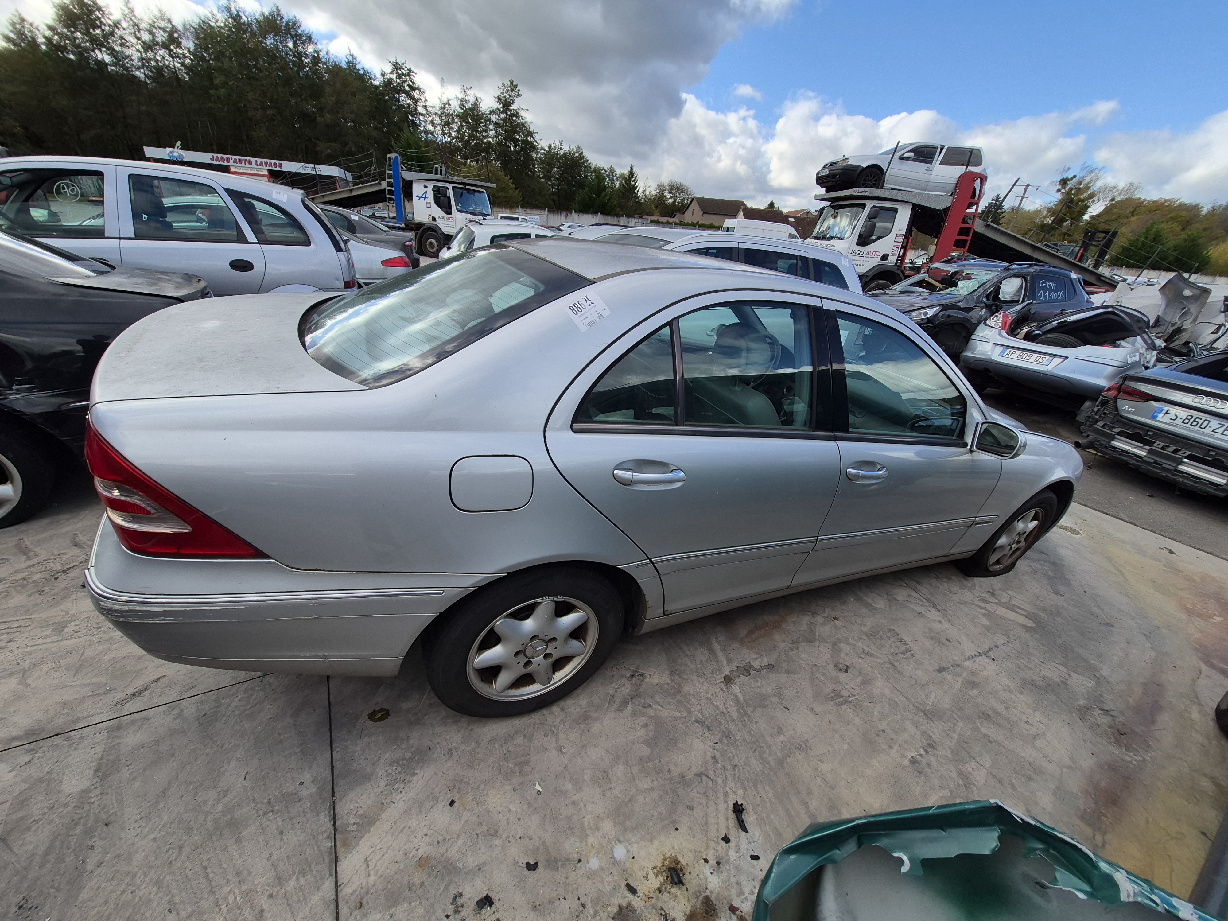 Feu arriere principal droit (feux) pour MERCEDES CLASSE C 203 PHASE 1 Feu arriere principal droit (feux) pour MERCEDES CLASSE C 203 PHASE 1