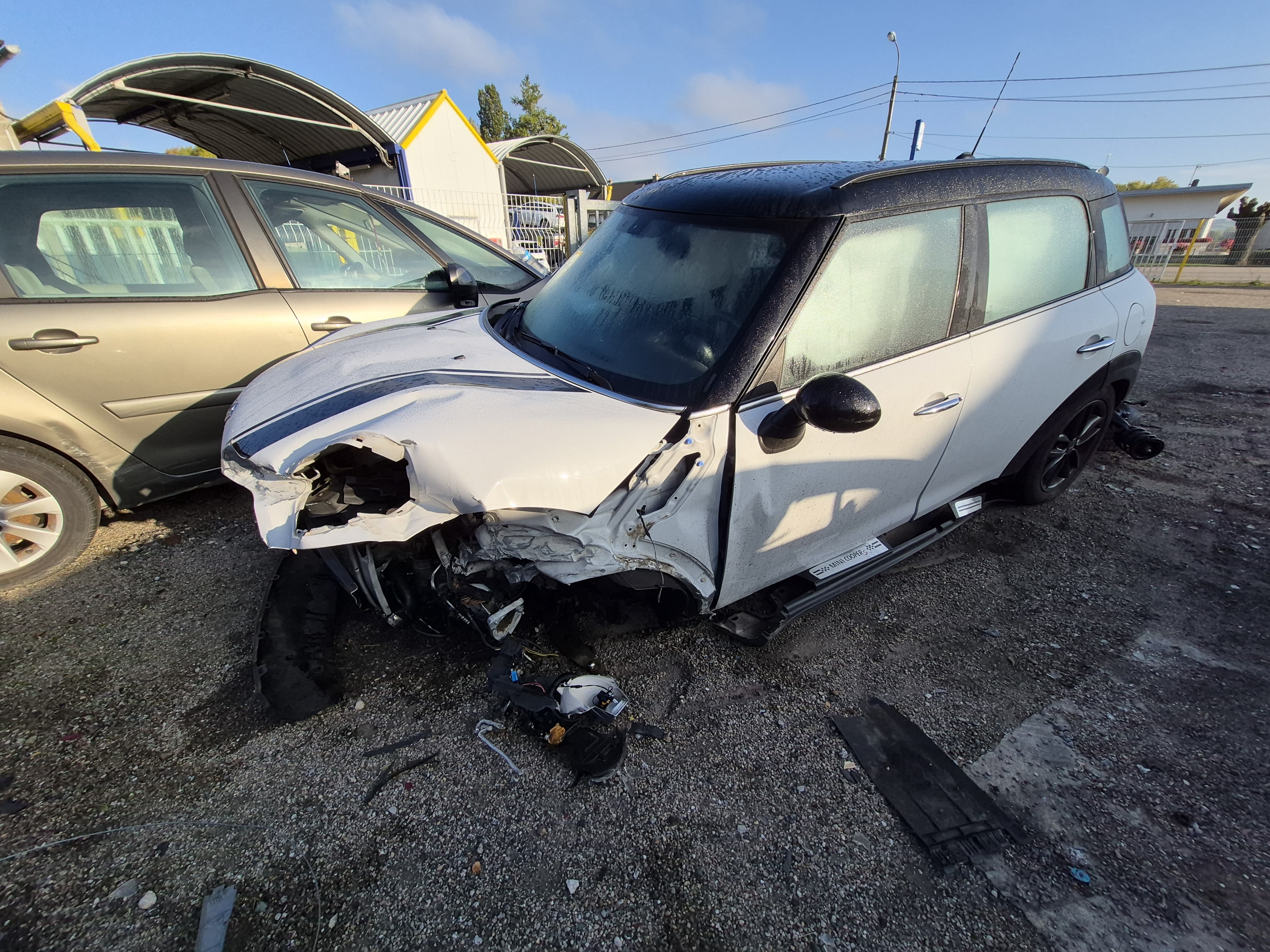 Retroviseur droit pour MINI MINI 2 R60 COUNTRYMAN BREAK Retroviseur droit pour MINI MINI 2 R60 COUNTRYMAN BREAK