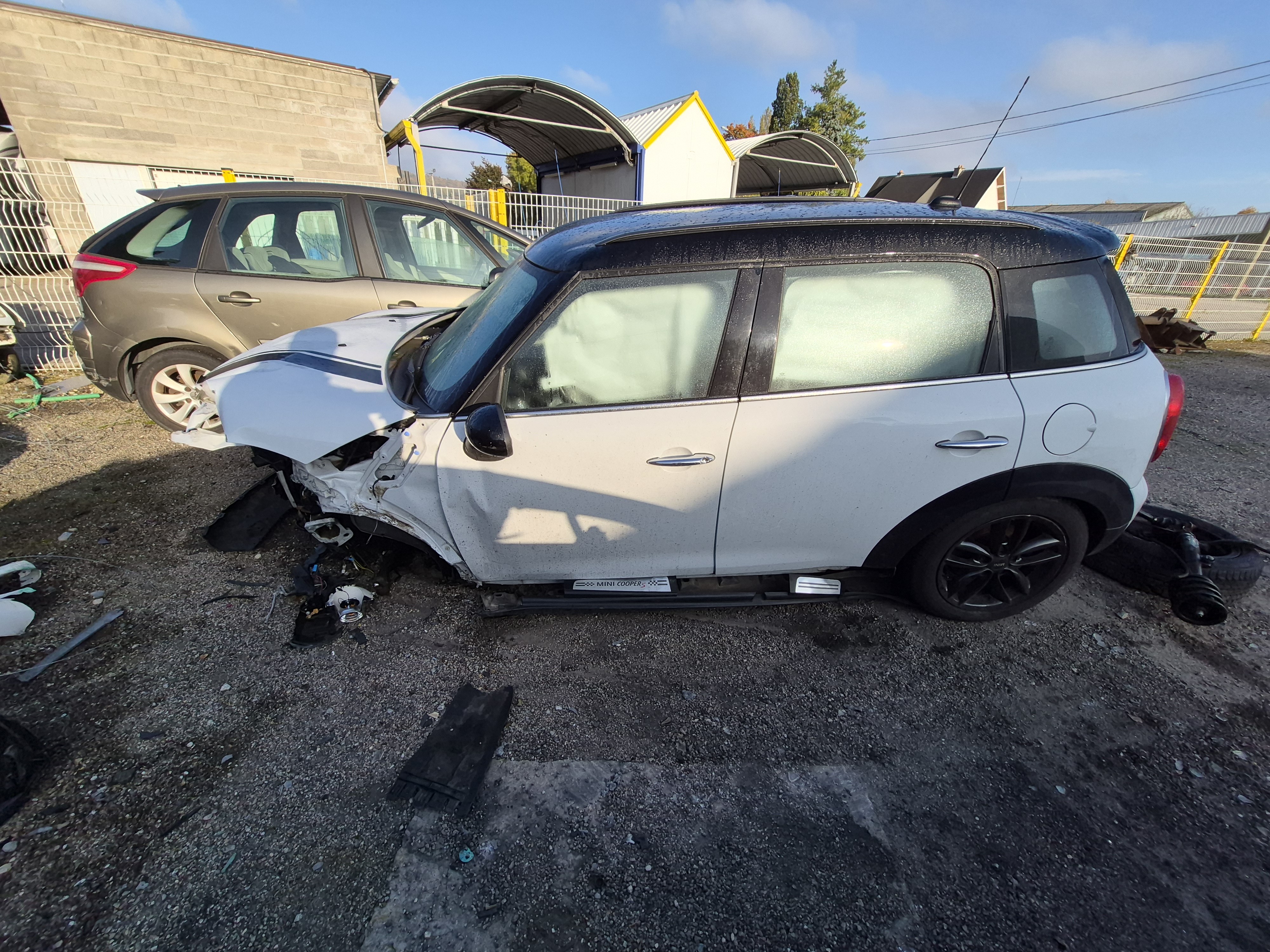 Retroviseur droit pour MINI MINI 2 R60 COUNTRYMAN BREAK Retroviseur droit pour MINI MINI 2 R60 COUNTRYMAN BREAK