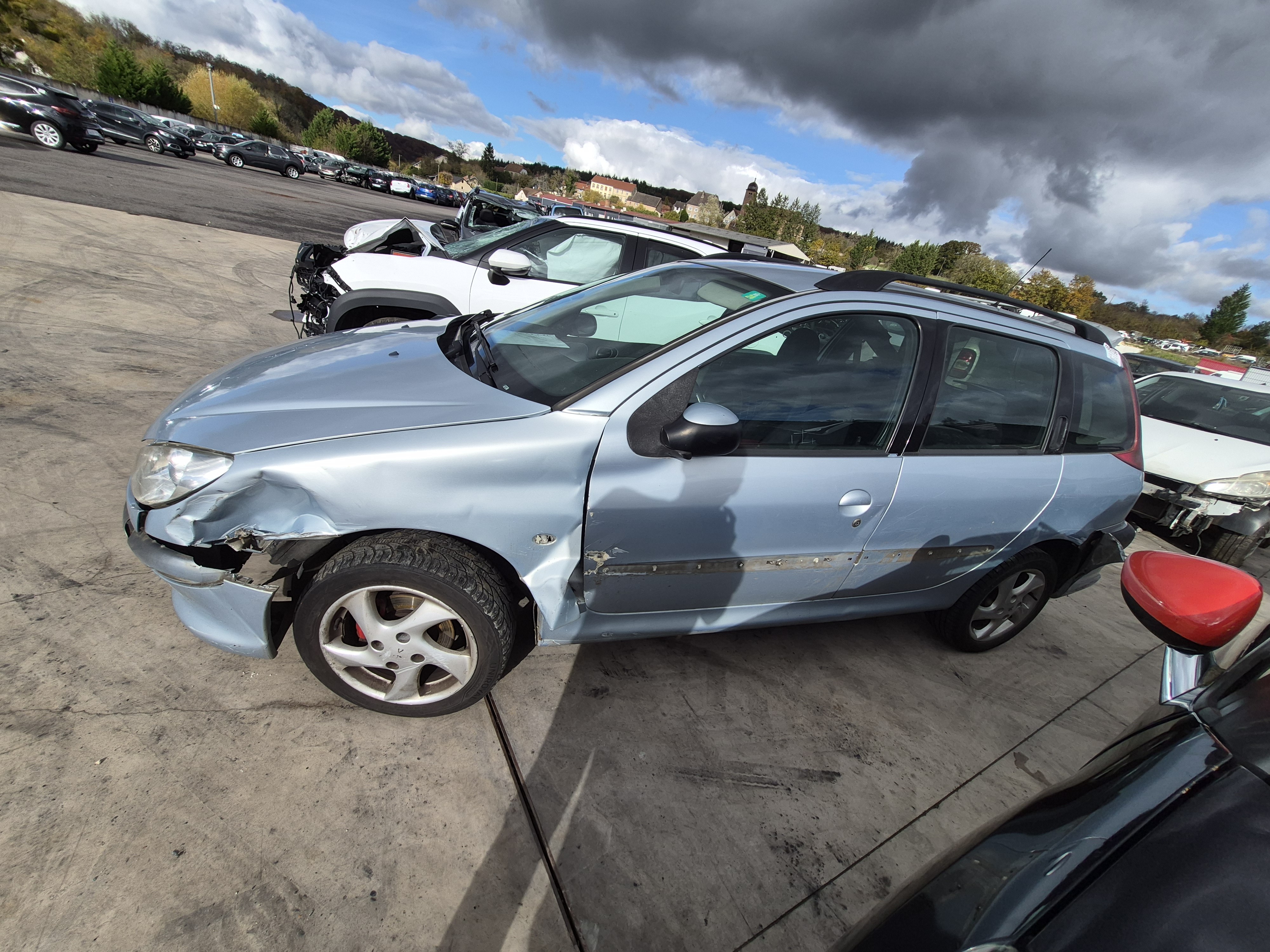 Feu arriere principal gauche (feux) pour PEUGEOT 206 PHASE 2 BREAK Feu arriere principal gauche (feux) pour PEUGEOT 206 PHASE 2 BREAK
