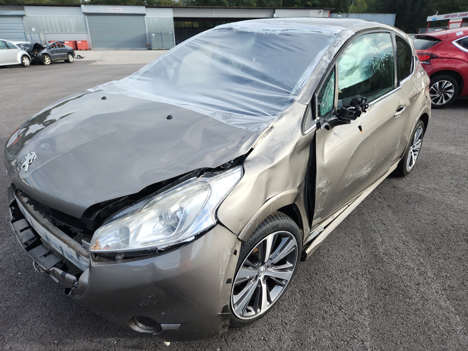 Volant pour PEUGEOT 208 1 PHASE 1 Volant pour PEUGEOT 208 1 PHASE 1