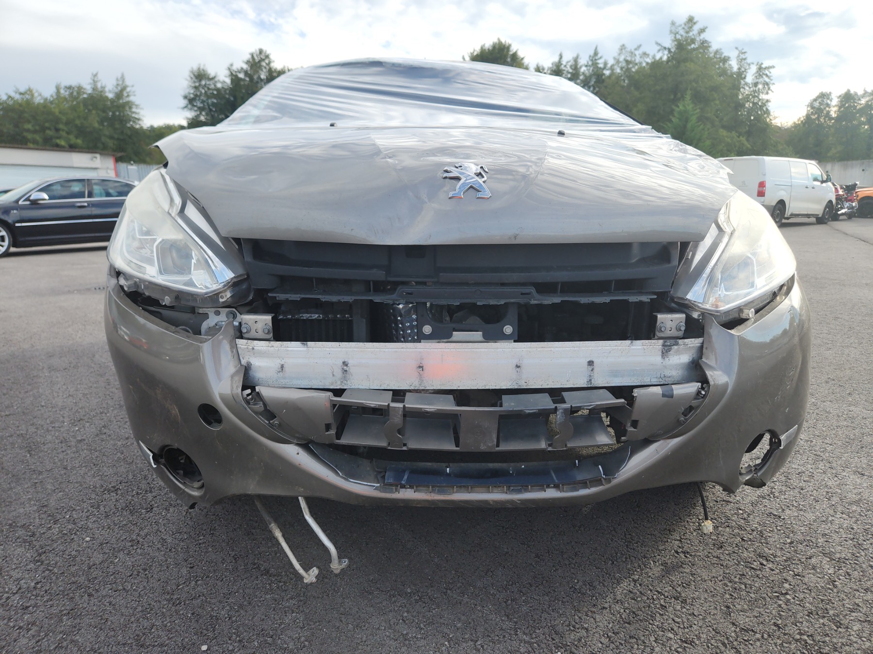 Volant pour PEUGEOT 208 1 PHASE 1 Volant pour PEUGEOT 208 1 PHASE 1