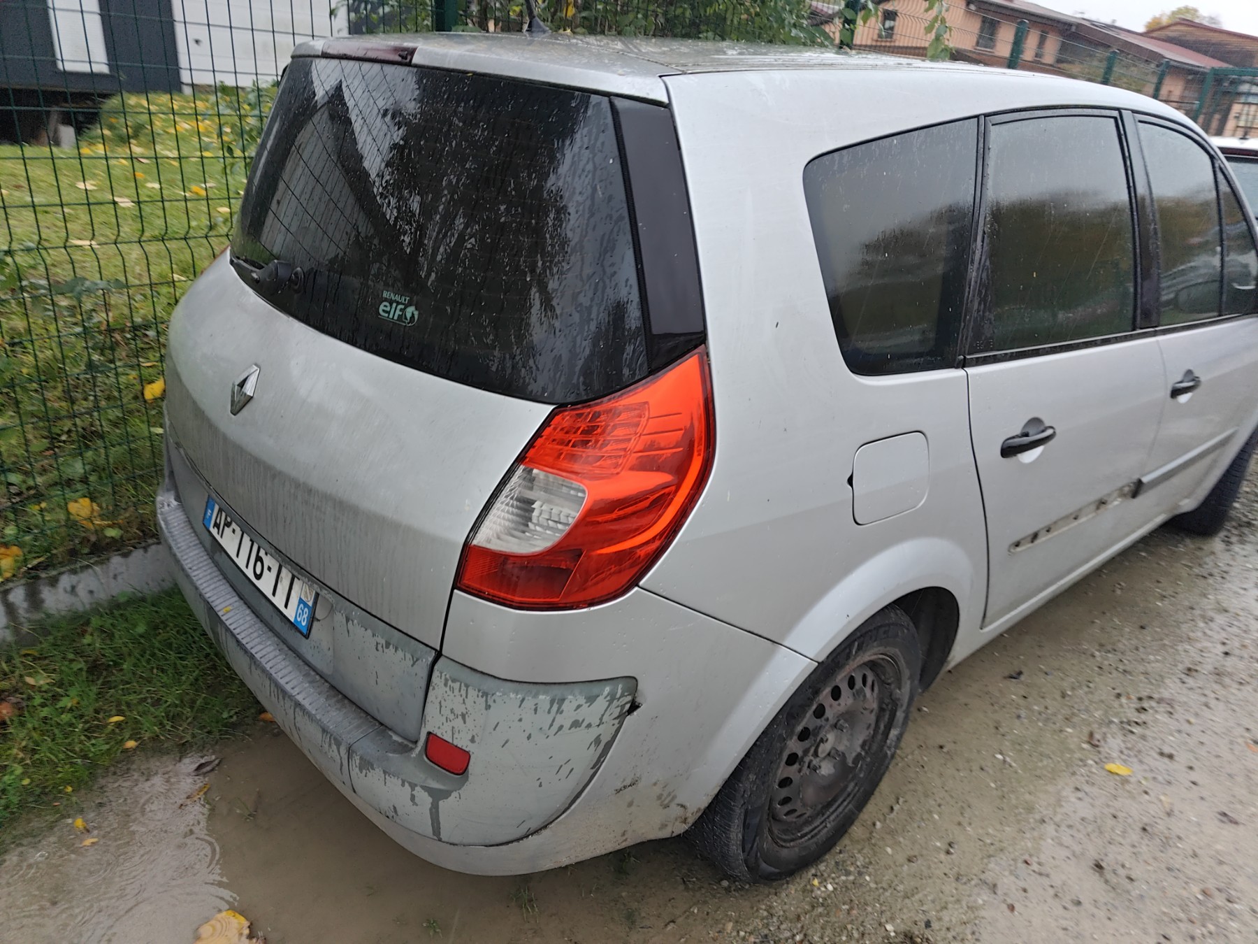 Optique avant principal gauche (feux)(phare) pour RENAULT GRAND SCENIC 2 PHASE 2 Optique avant principal gauche (feux)(phare) pour RENAULT GRAND SCENIC 2 PHASE 2