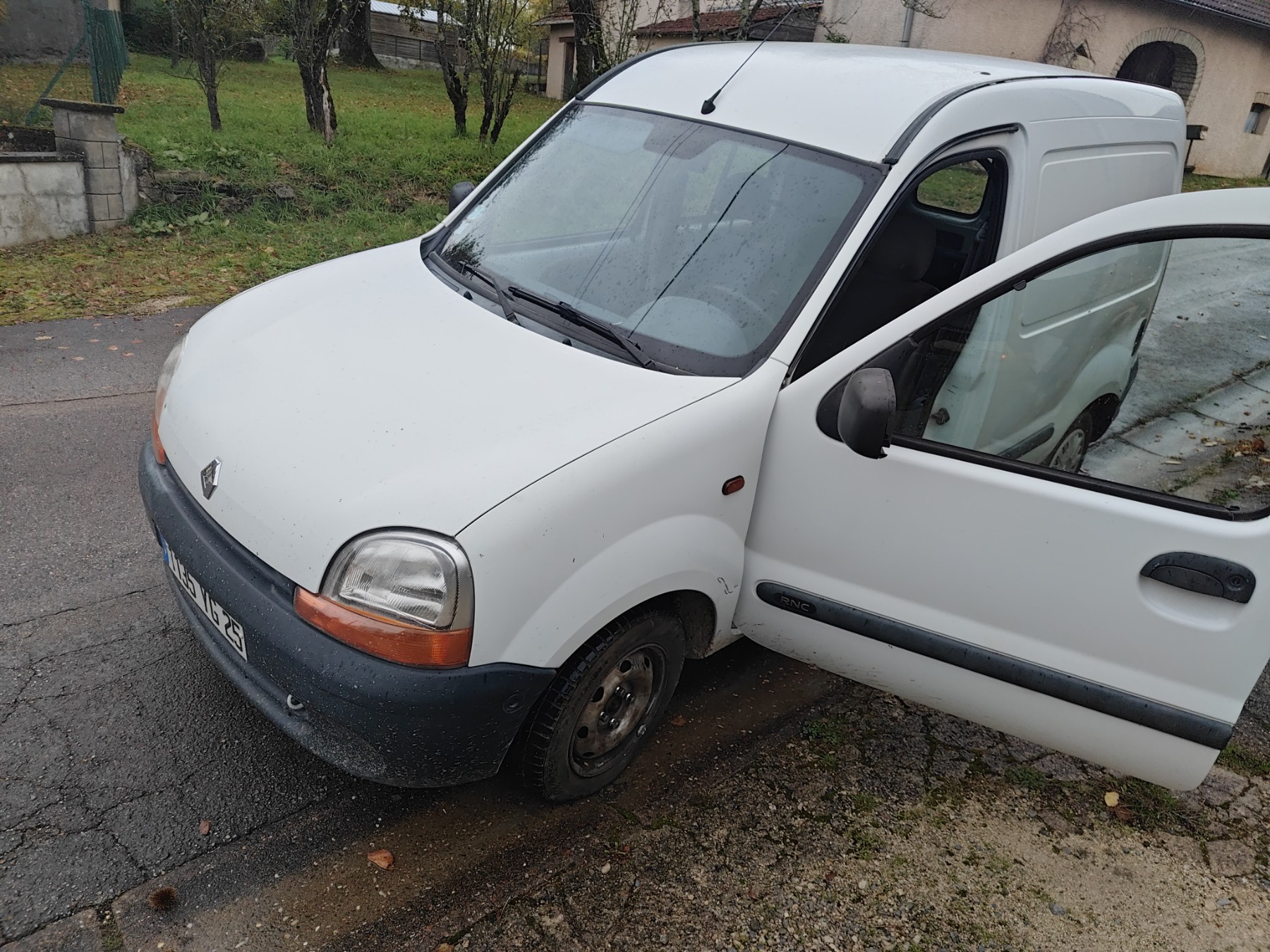 Optique avant principal gauche (feux)(phare) pour RENAULT KANGOO 1 PHASE 1 Optique avant principal gauche (feux)(phare) pour RENAULT KANGOO 1 PHASE 1