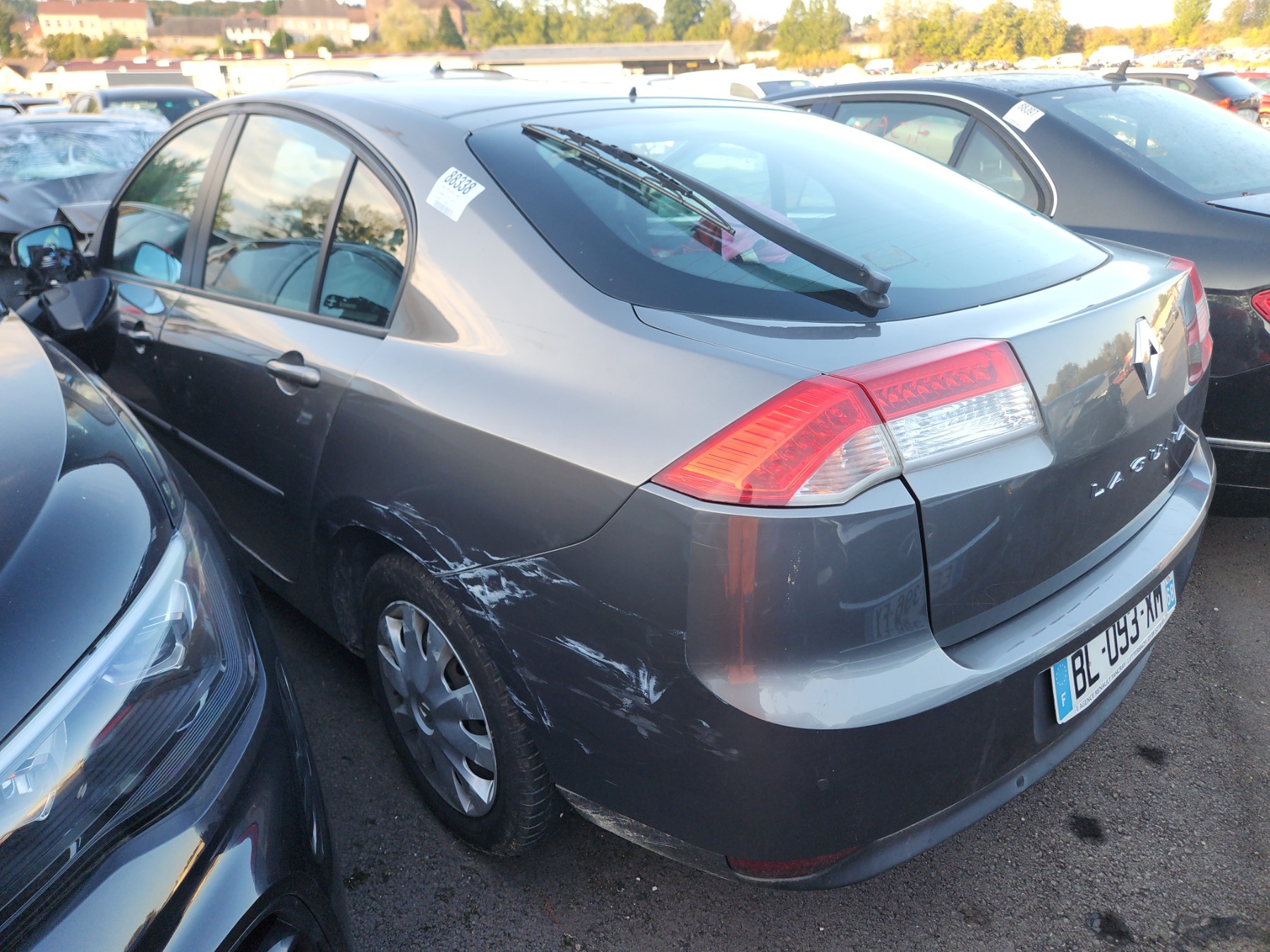 Feu arriere principal droit (feux) pour RENAULT LAGUNA 3 PHASE 1 Feu arriere principal droit (feux) pour RENAULT LAGUNA 3 PHASE 1
