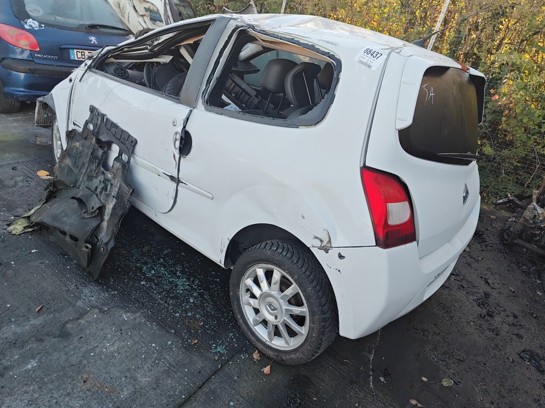 Appui tete avant pour RENAULT TWINGO 2 PHASE 1 Appui tete avant pour RENAULT TWINGO 2 PHASE 1