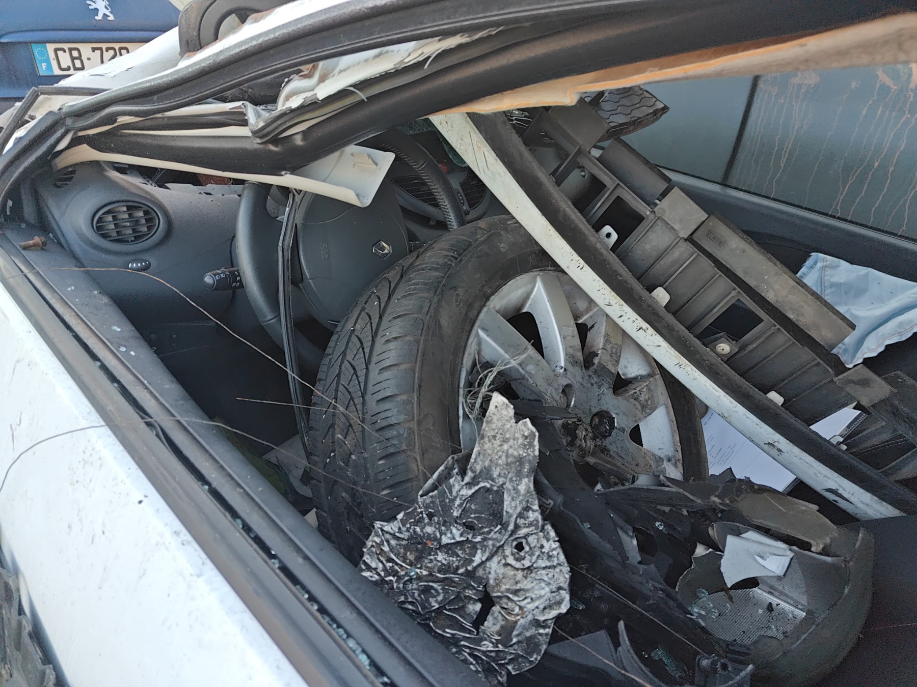 Appui tete avant pour RENAULT TWINGO 2 PHASE 1 Appui tete avant pour RENAULT TWINGO 2 PHASE 1