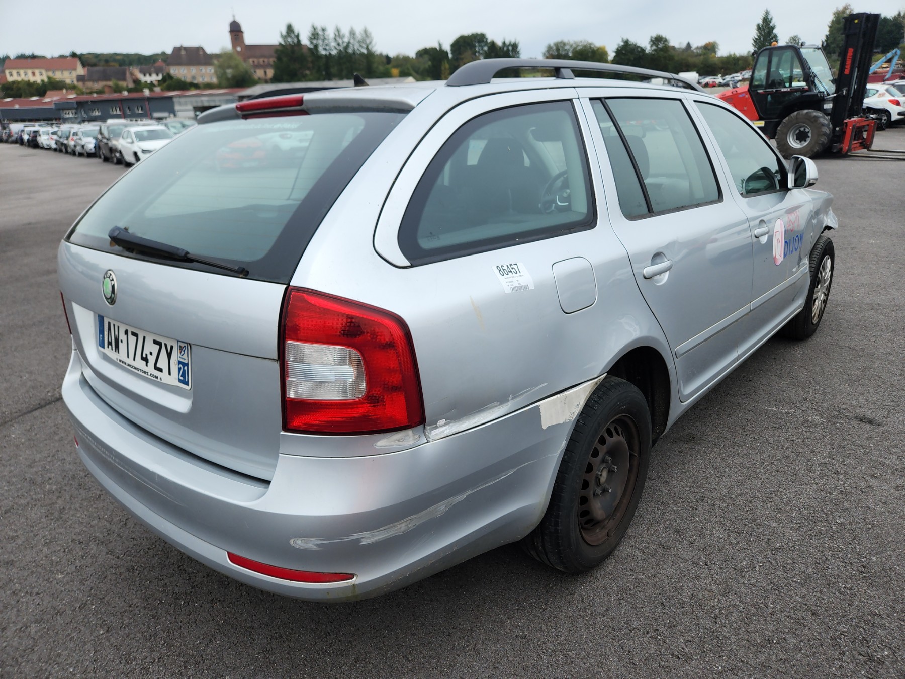 Retroviseur droit pour SKODA OCTAVIA 2 PHASE 1 BREAK Retroviseur droit pour SKODA OCTAVIA 2 PHASE 1 BREAK