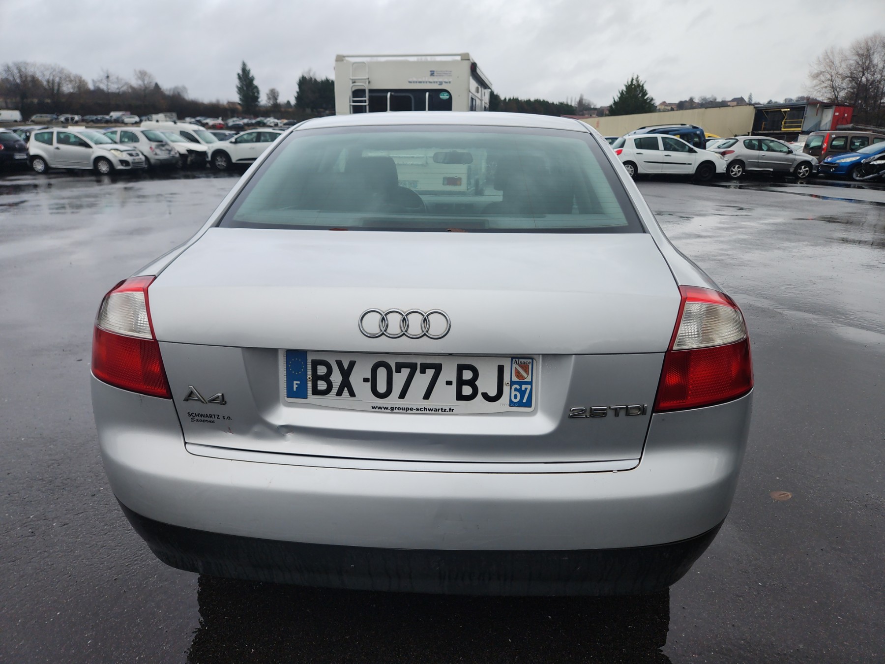 Feu arriere principal droit (feux) pour AUDI A4 2 PHASE 1 Feu arriere principal droit (feux) pour AUDI A4 2 PHASE 1