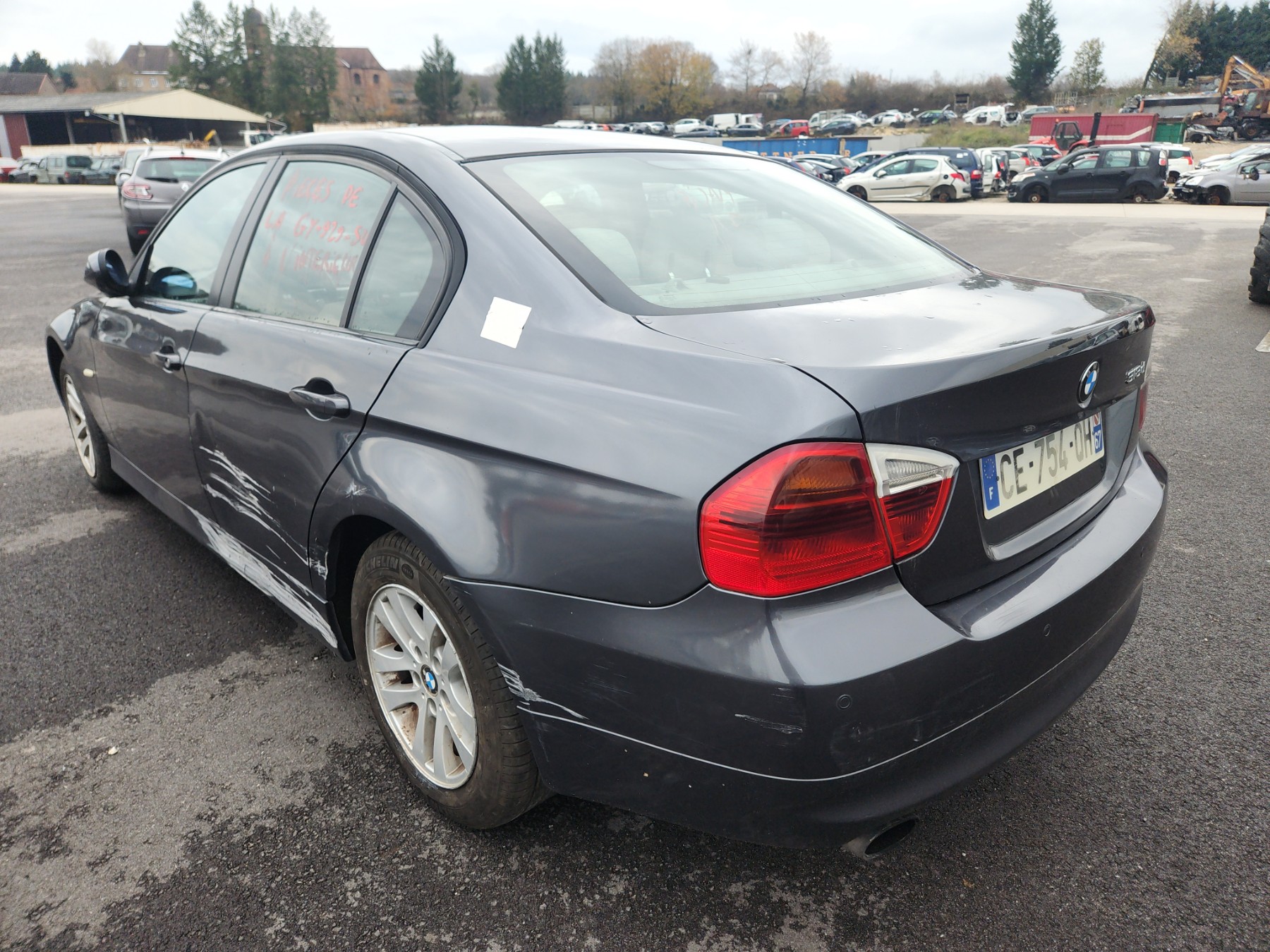 Aile avant gauche pour BMW SERIE 3 E90 PHASE 1 Aile avant gauche pour BMW SERIE 3 E90 PHASE 1