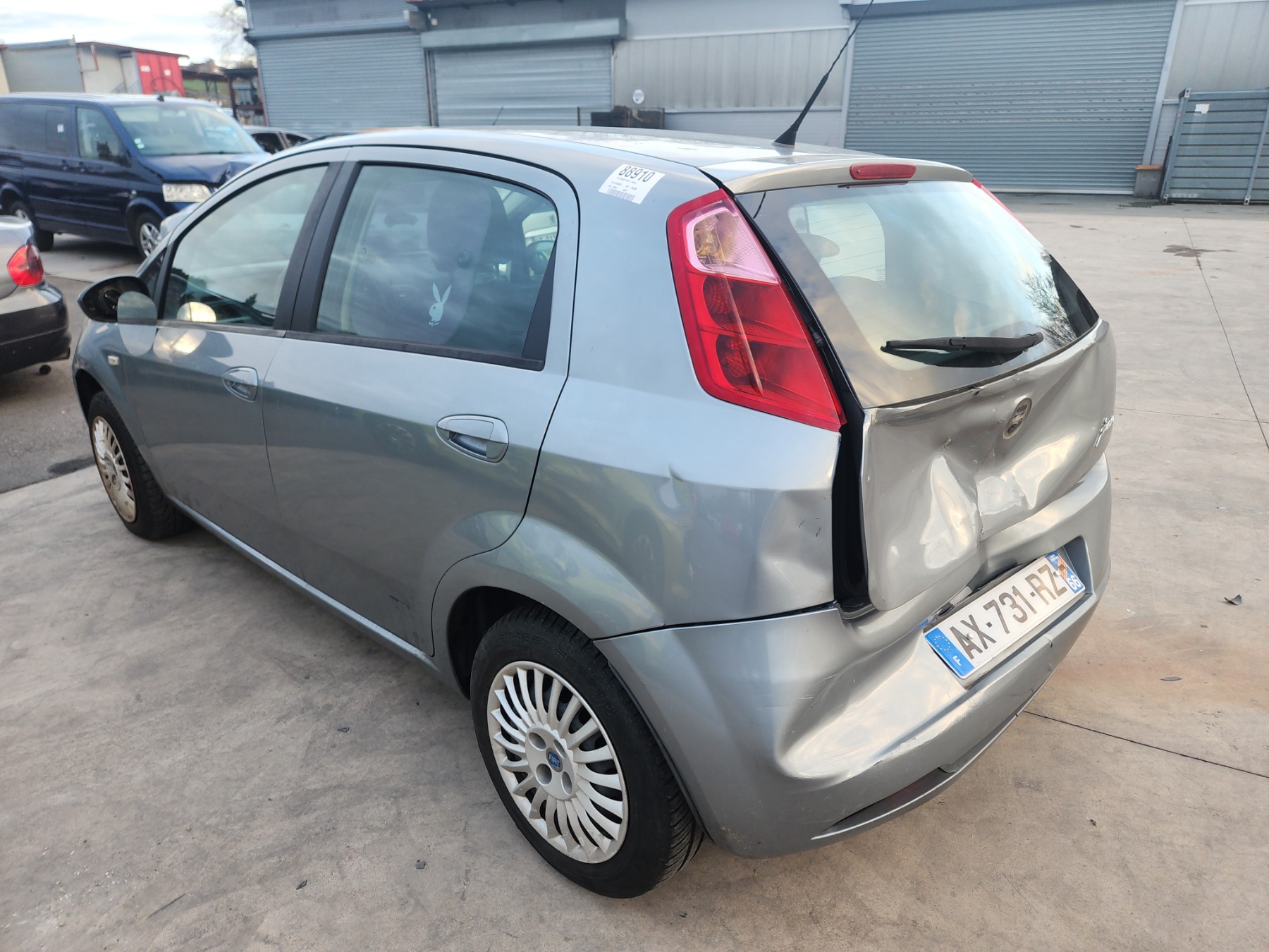 Aile avant droit pour FIAT GRANDE PUNTO Aile avant droit pour FIAT GRANDE PUNTO
