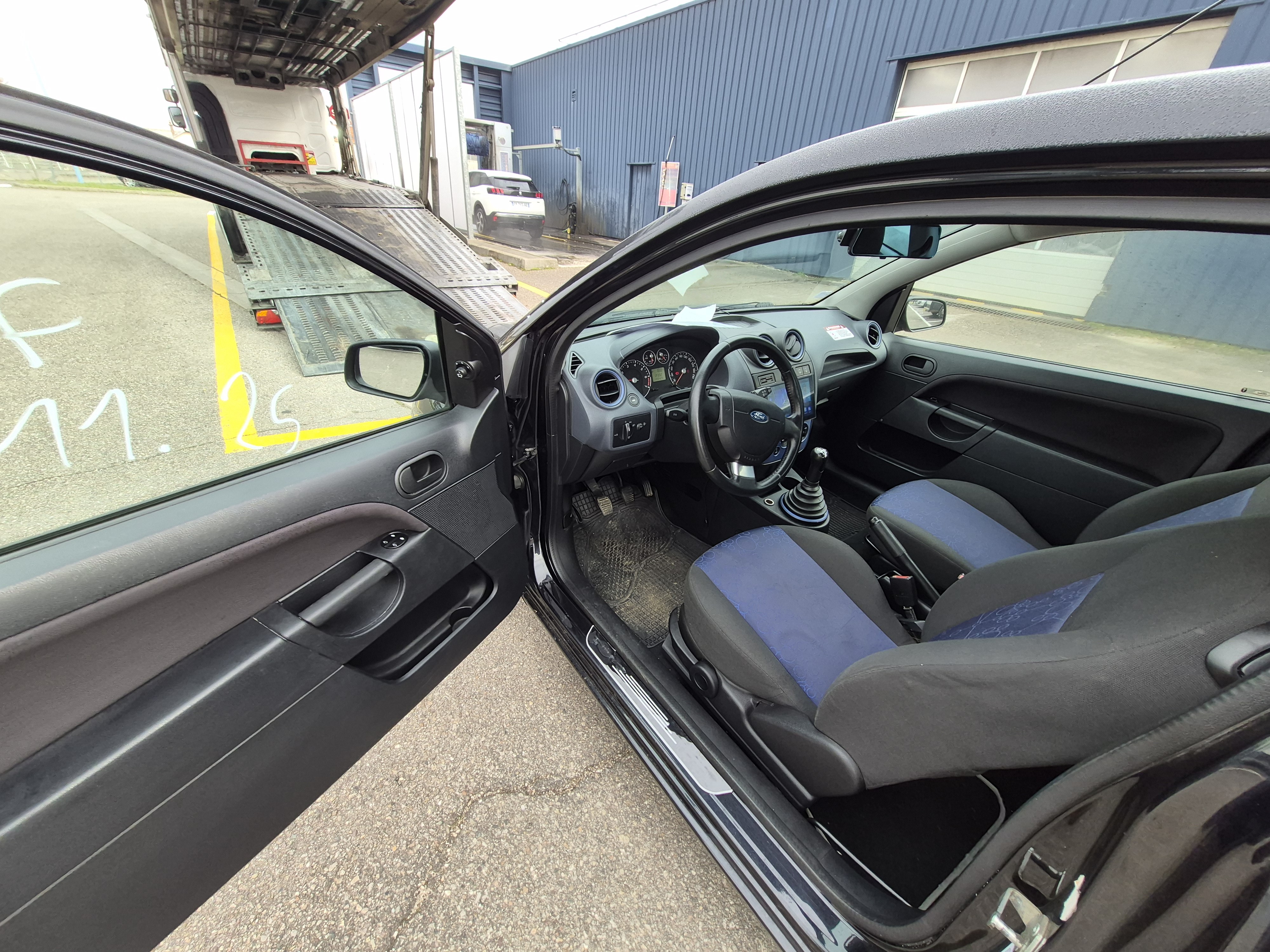 Retroviseur gauche pour FORD FIESTA 5 PHASE 2 Retroviseur gauche pour FORD FIESTA 5 PHASE 2
