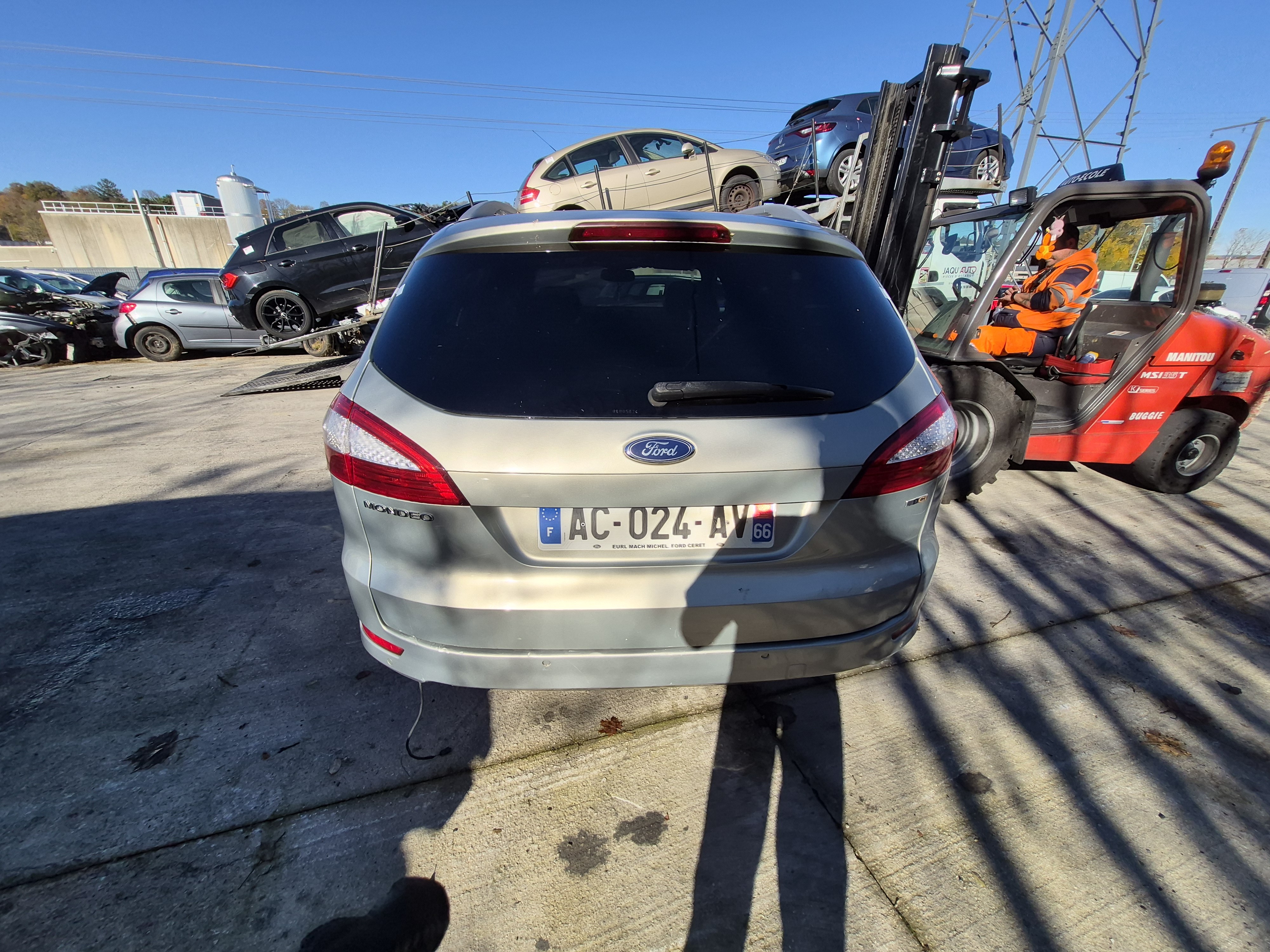 Jante pour FORD MONDEO 3 PHASE 1 BREAK Jante pour FORD MONDEO 3 PHASE 1 BREAK