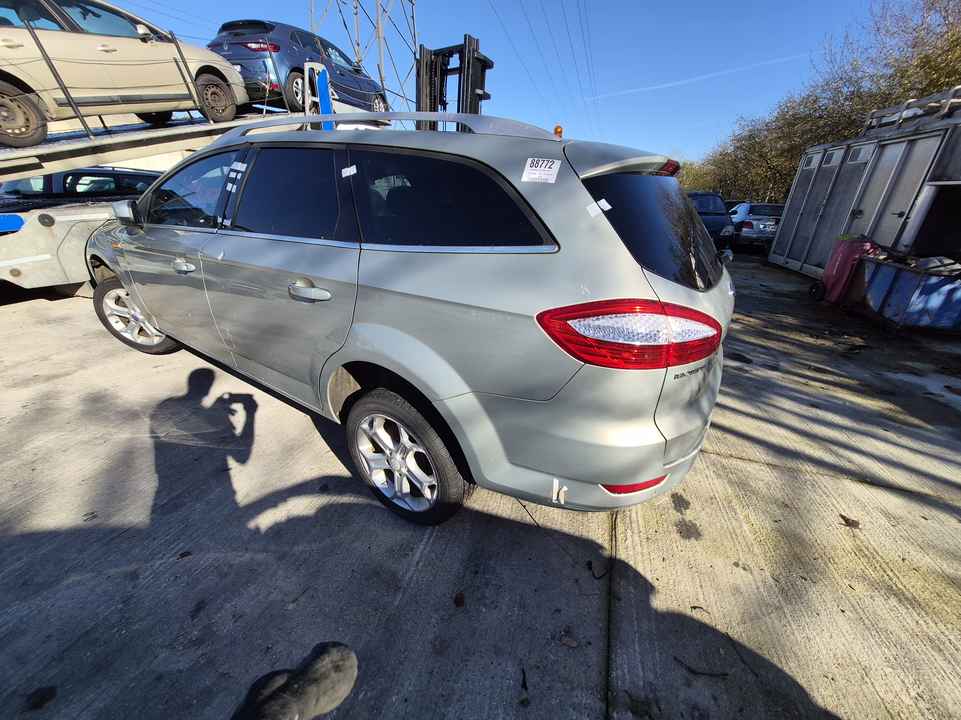 Jante pour FORD MONDEO 3 PHASE 1 BREAK Jante pour FORD MONDEO 3 PHASE 1 BREAK
