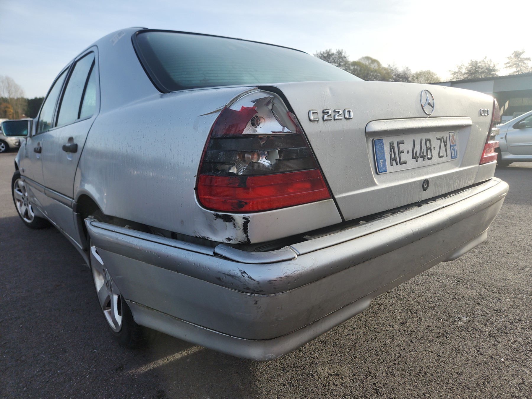 Bloc ABS (freins anti-blocage) pour MERCEDES CLASSE C 202 PHASE 2 Bloc ABS (freins anti-blocage) pour MERCEDES CLASSE C 202 PHASE 2