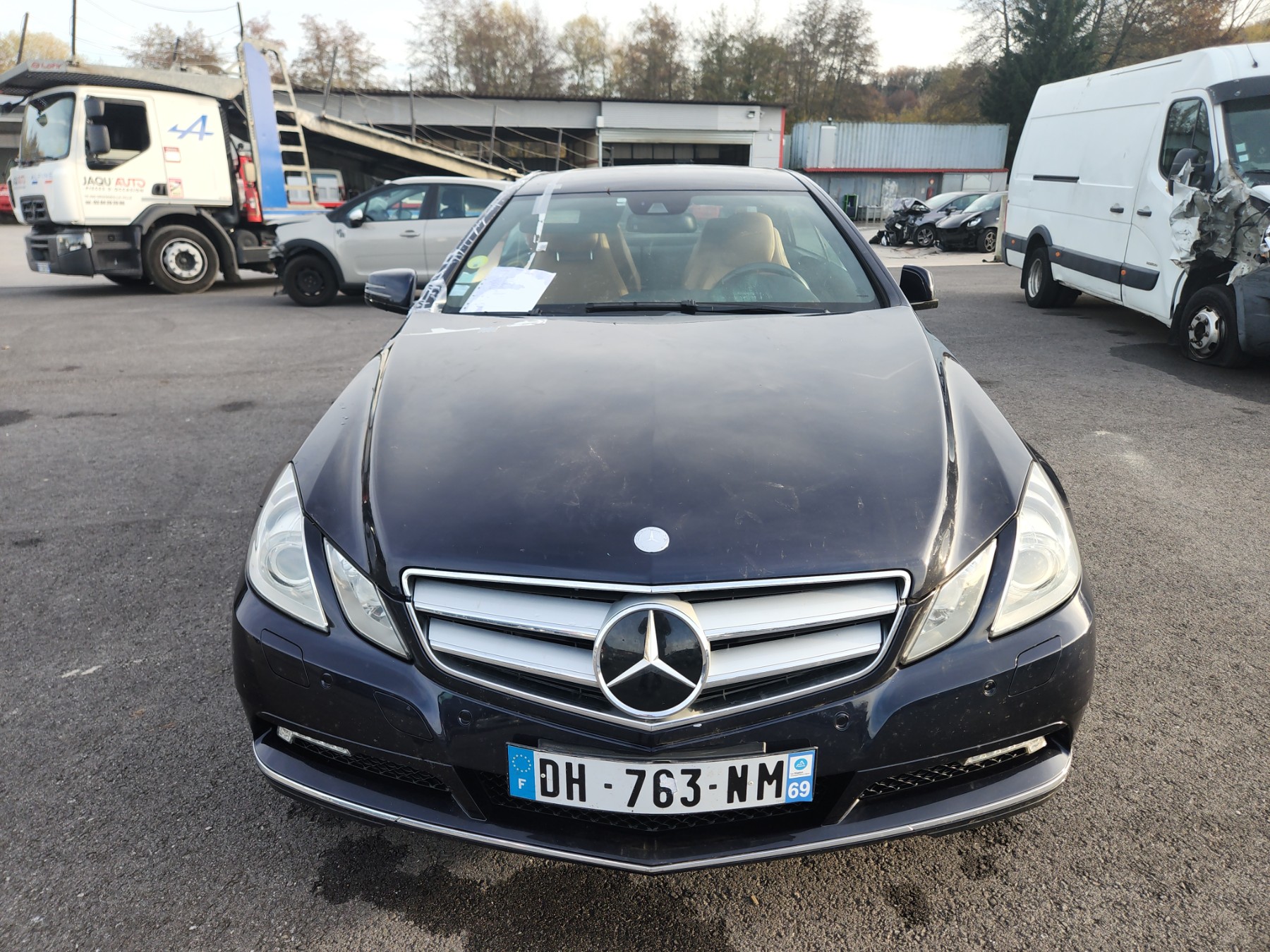 Siege avant gauche pour MERCEDES CLASSE E 207 PHASE 1 COUPE Siege avant gauche pour MERCEDES CLASSE E 207 PHASE 1 COUPE