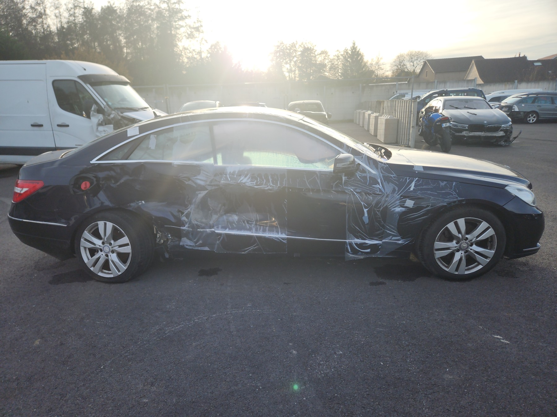 Siege avant gauche pour MERCEDES CLASSE E 207 PHASE 1 COUPE Siege avant gauche pour MERCEDES CLASSE E 207 PHASE 1 COUPE