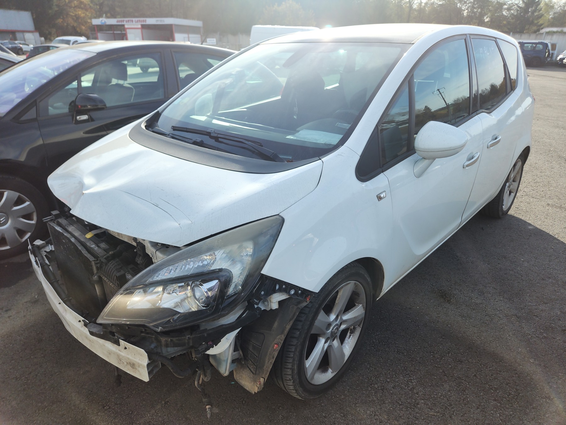 Feu arriere principal gauche (feux) pour OPEL MERIVA B PHASE 1 Feu arriere principal gauche (feux) pour OPEL MERIVA B PHASE 1