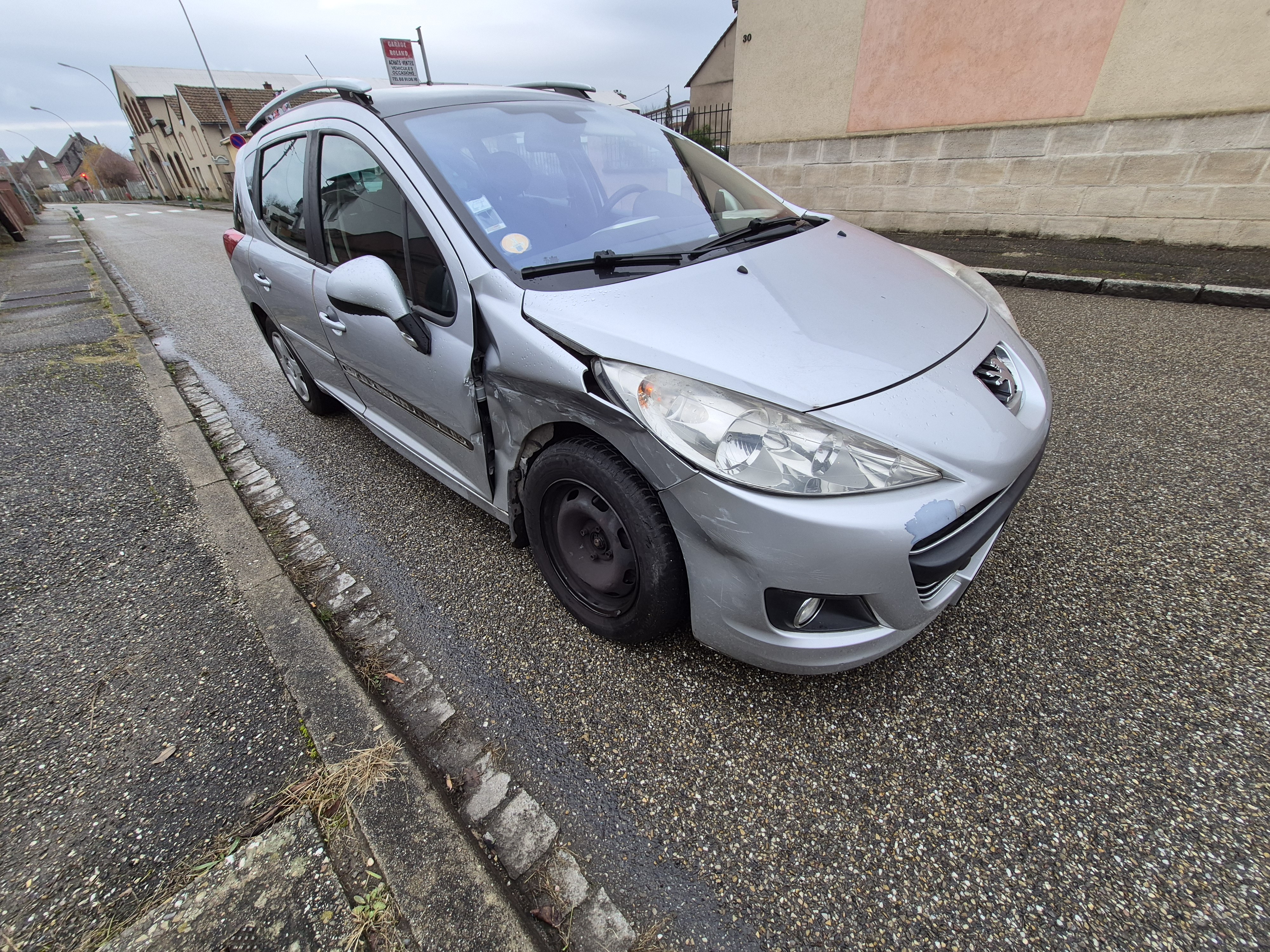 Retroviseur gauche pour PEUGEOT 207 PHASE 2 BREAK Retroviseur gauche pour PEUGEOT 207 PHASE 2 BREAK