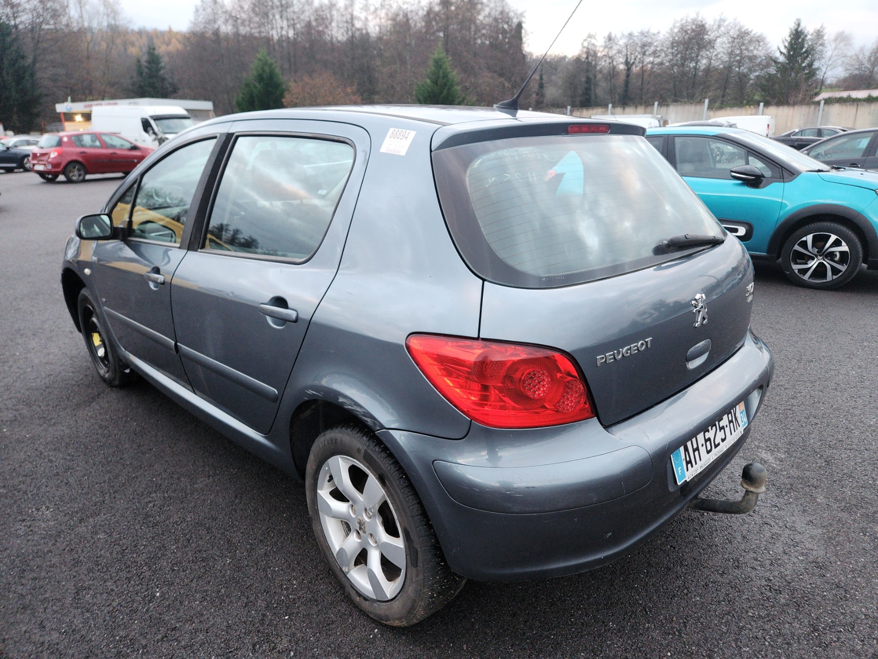 Aile avant gauche pour PEUGEOT 307 PHASE 2 Aile avant gauche pour PEUGEOT 307 PHASE 2