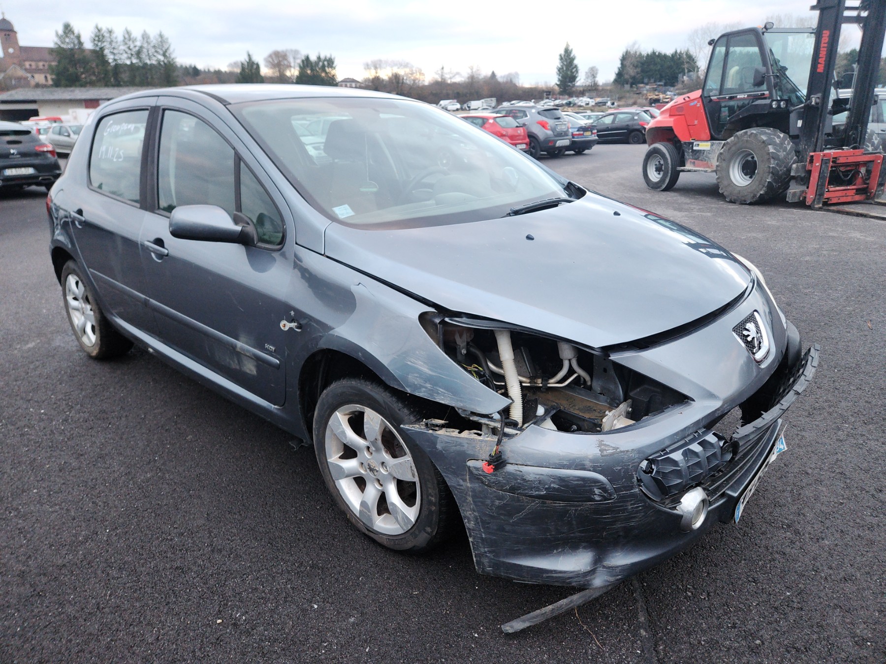 Aile avant gauche pour PEUGEOT 307 PHASE 2 Aile avant gauche pour PEUGEOT 307 PHASE 2
