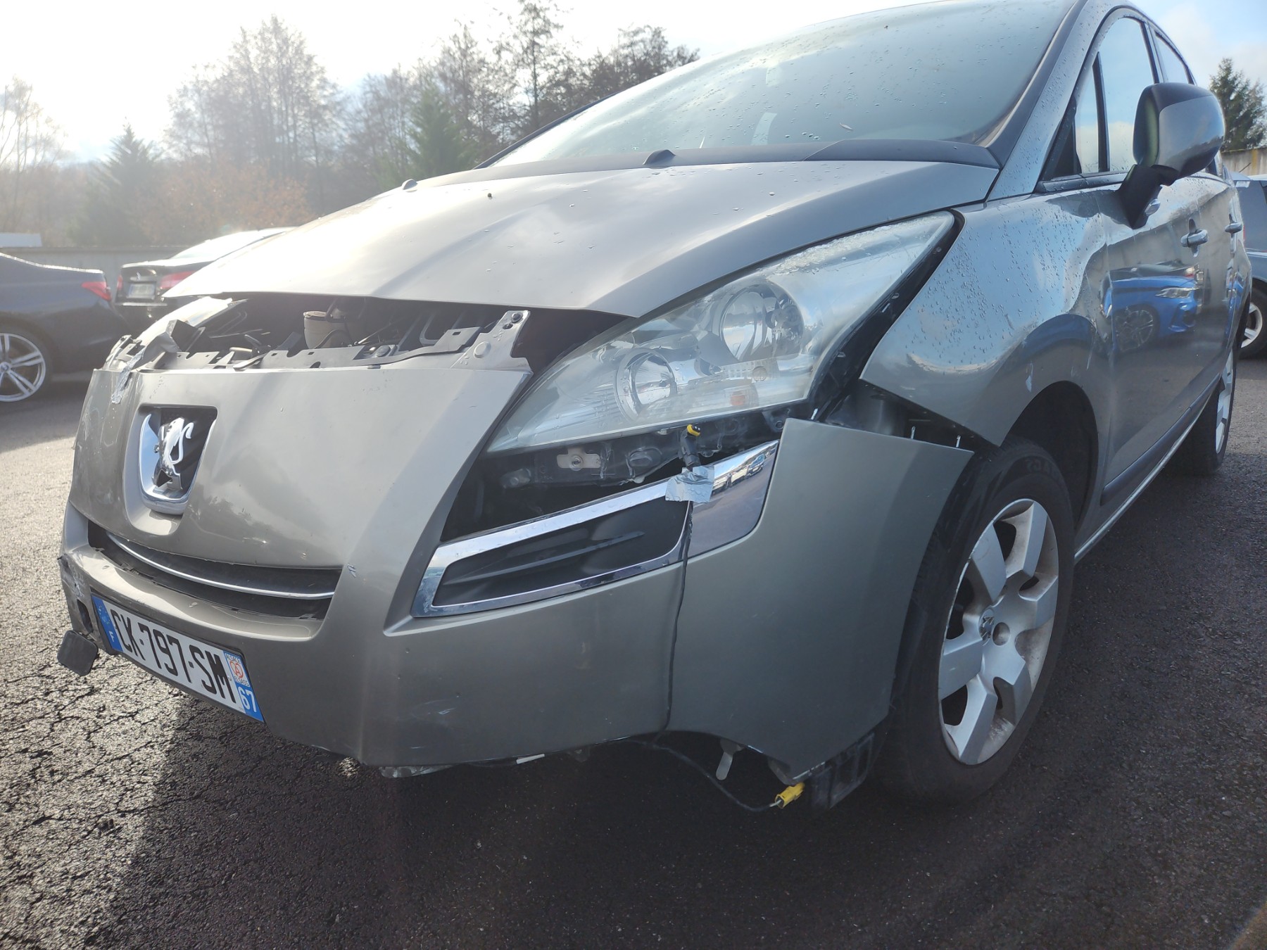 Porte arriere gauche pour PEUGEOT 5008 1 PHASE 1 Porte arriere gauche pour PEUGEOT 5008 1 PHASE 1