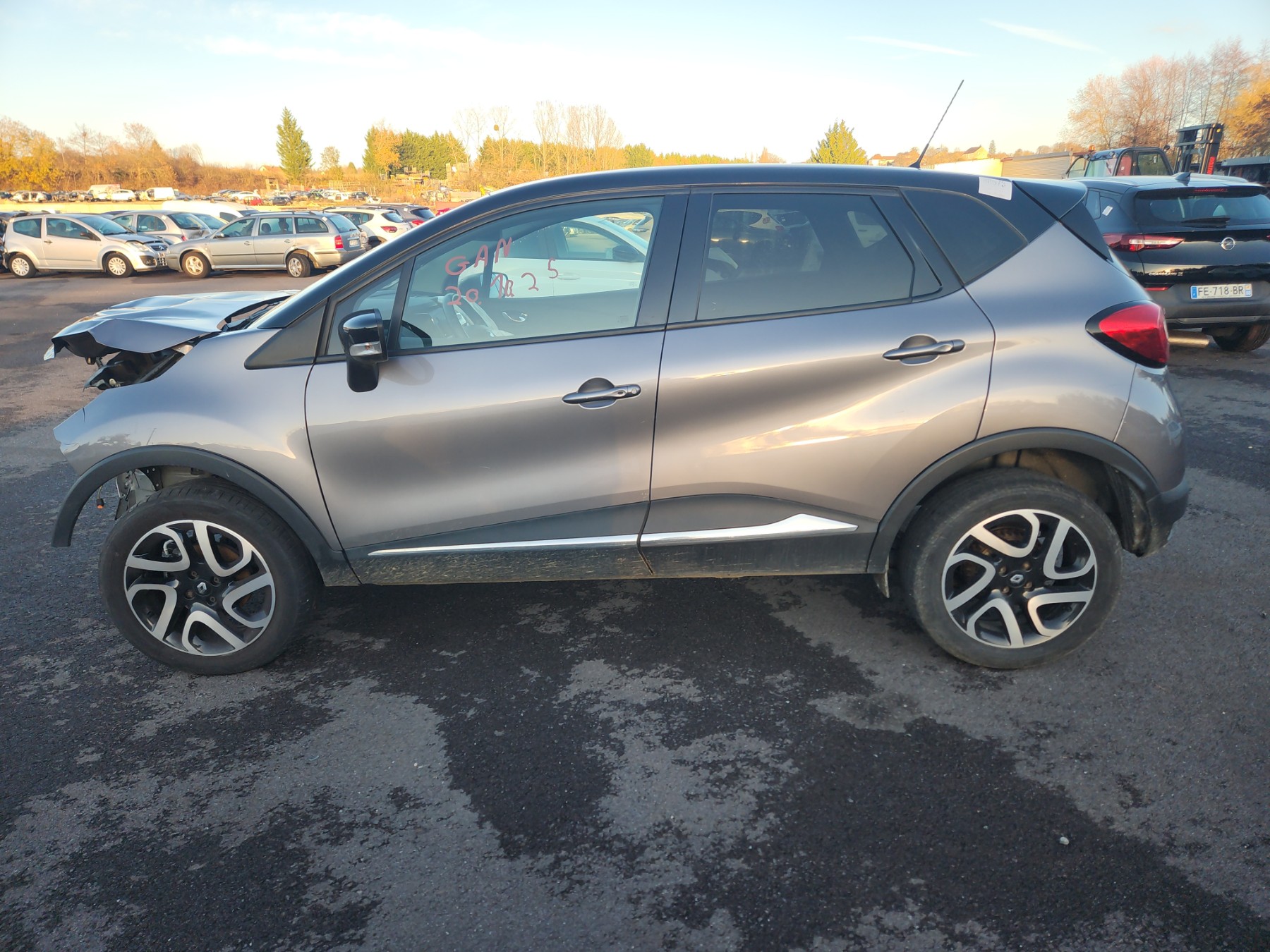 Extension d'aile arriere gauche pour RENAULT CAPTUR 1 PHASE 1 Extension d'aile arriere gauche pour RENAULT CAPTUR 1 PHASE 1
