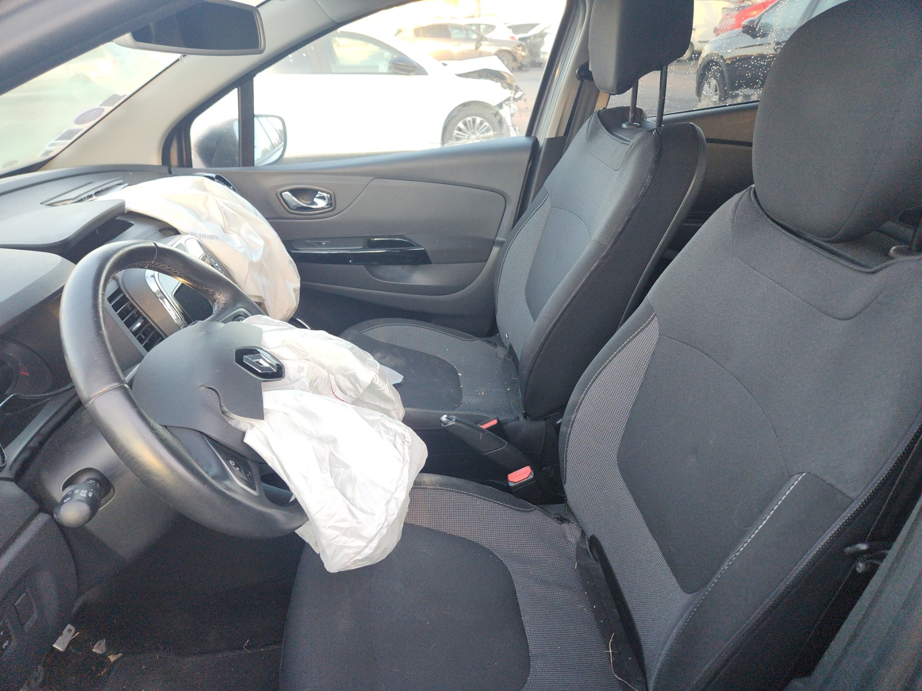 Extension d'aile arriere gauche pour RENAULT CAPTUR 1 PHASE 1 Extension d'aile arriere gauche pour RENAULT CAPTUR 1 PHASE 1
