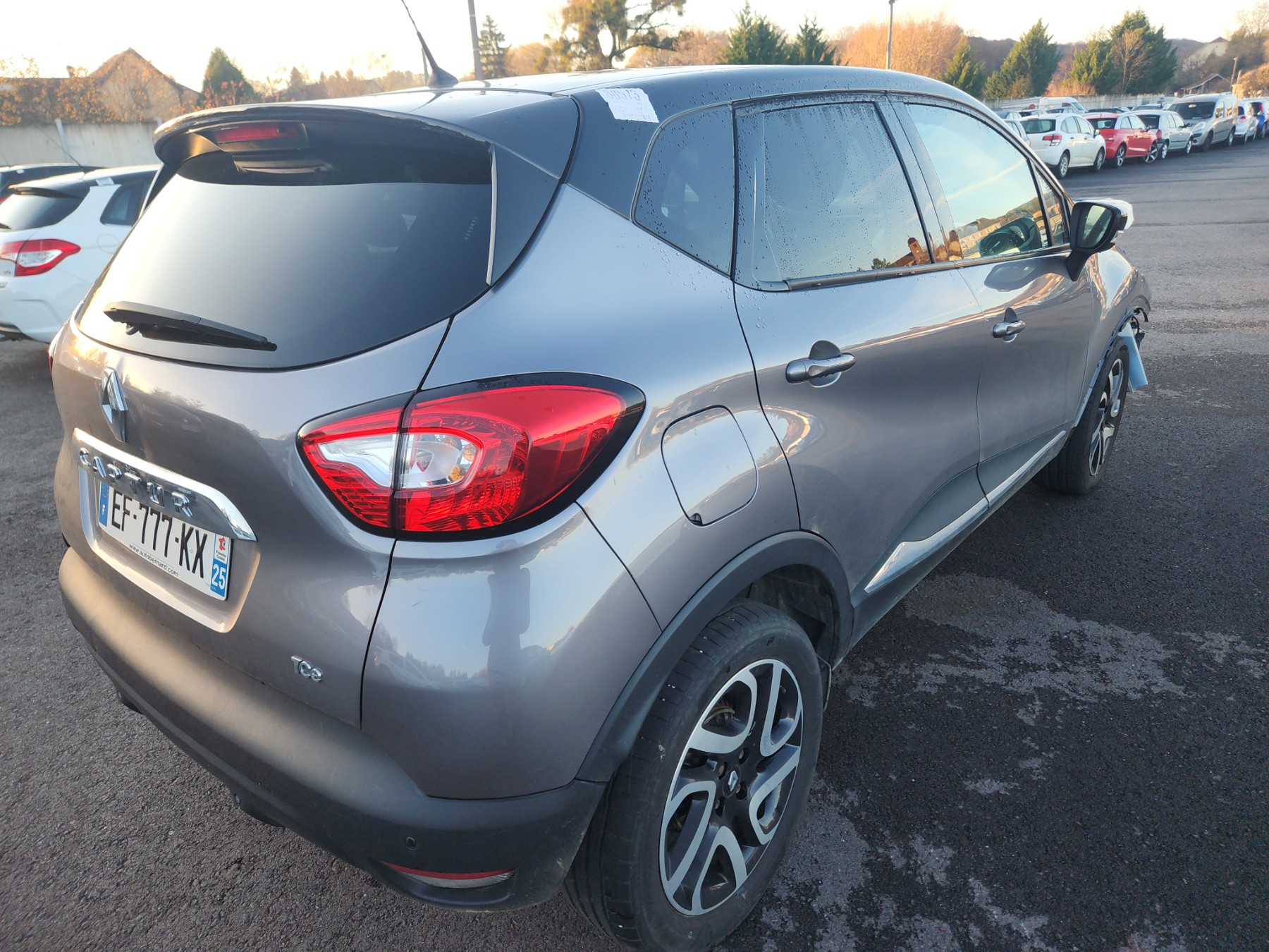Extension d'aile arriere gauche pour RENAULT CAPTUR 1 PHASE 1 Extension d'aile arriere gauche pour RENAULT CAPTUR 1 PHASE 1