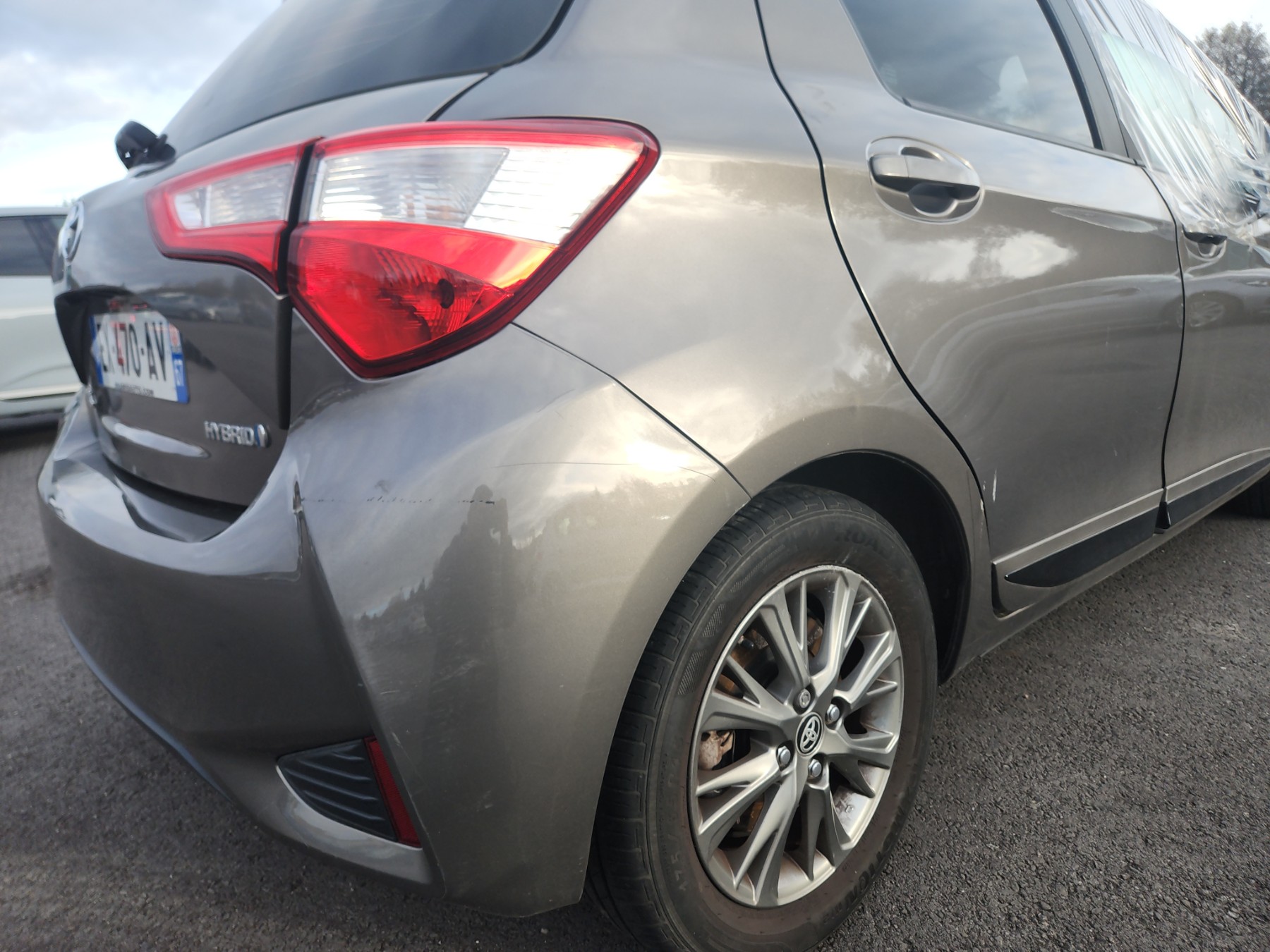 Grille Toyota Yaris 2015-2016, chromée et noire, OEM 531020D030/070
