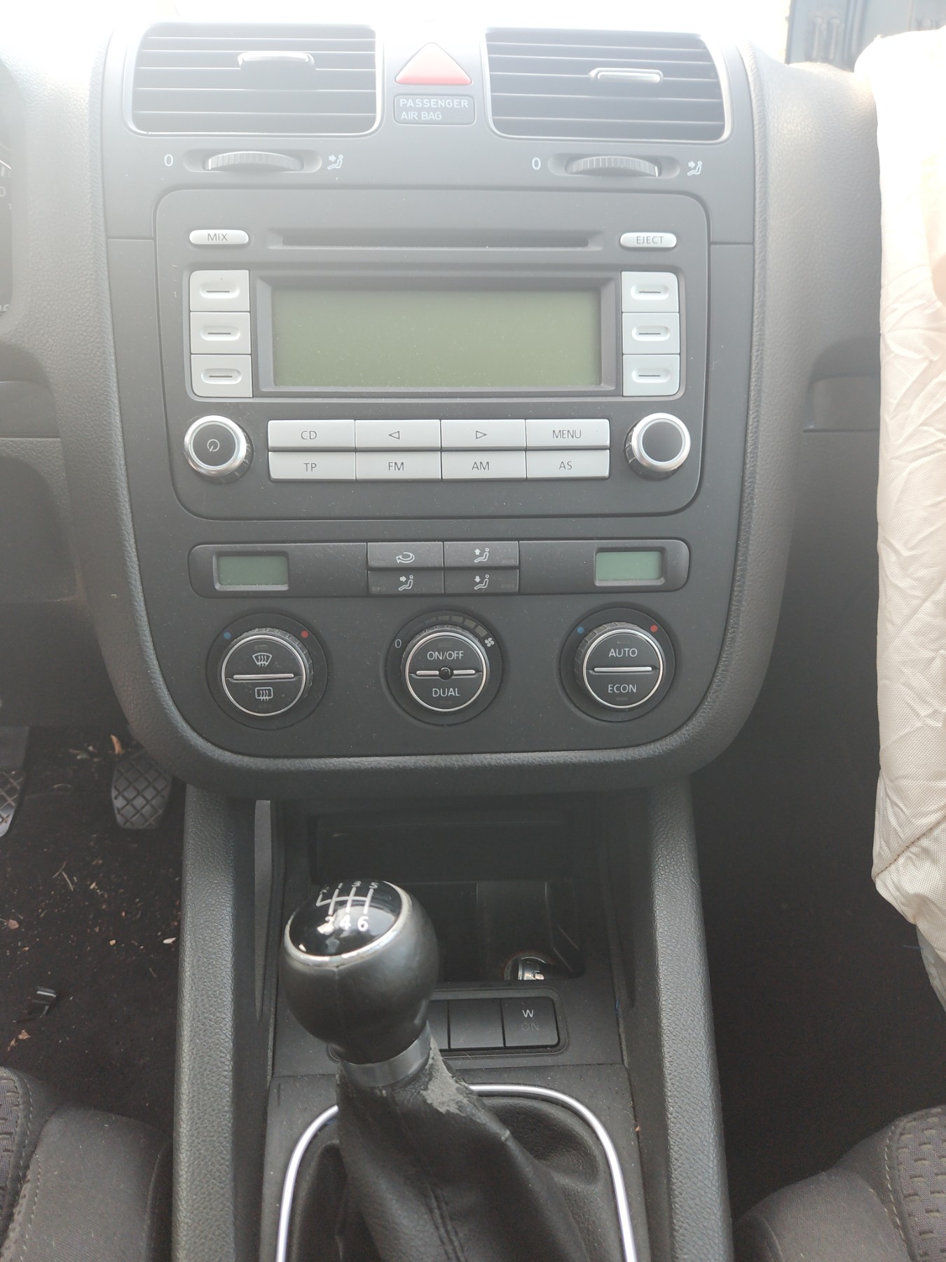 Autoradio d'origine pour VOLKSWAGEN GOLF 5 Autoradio d'origine pour VOLKSWAGEN GOLF 5