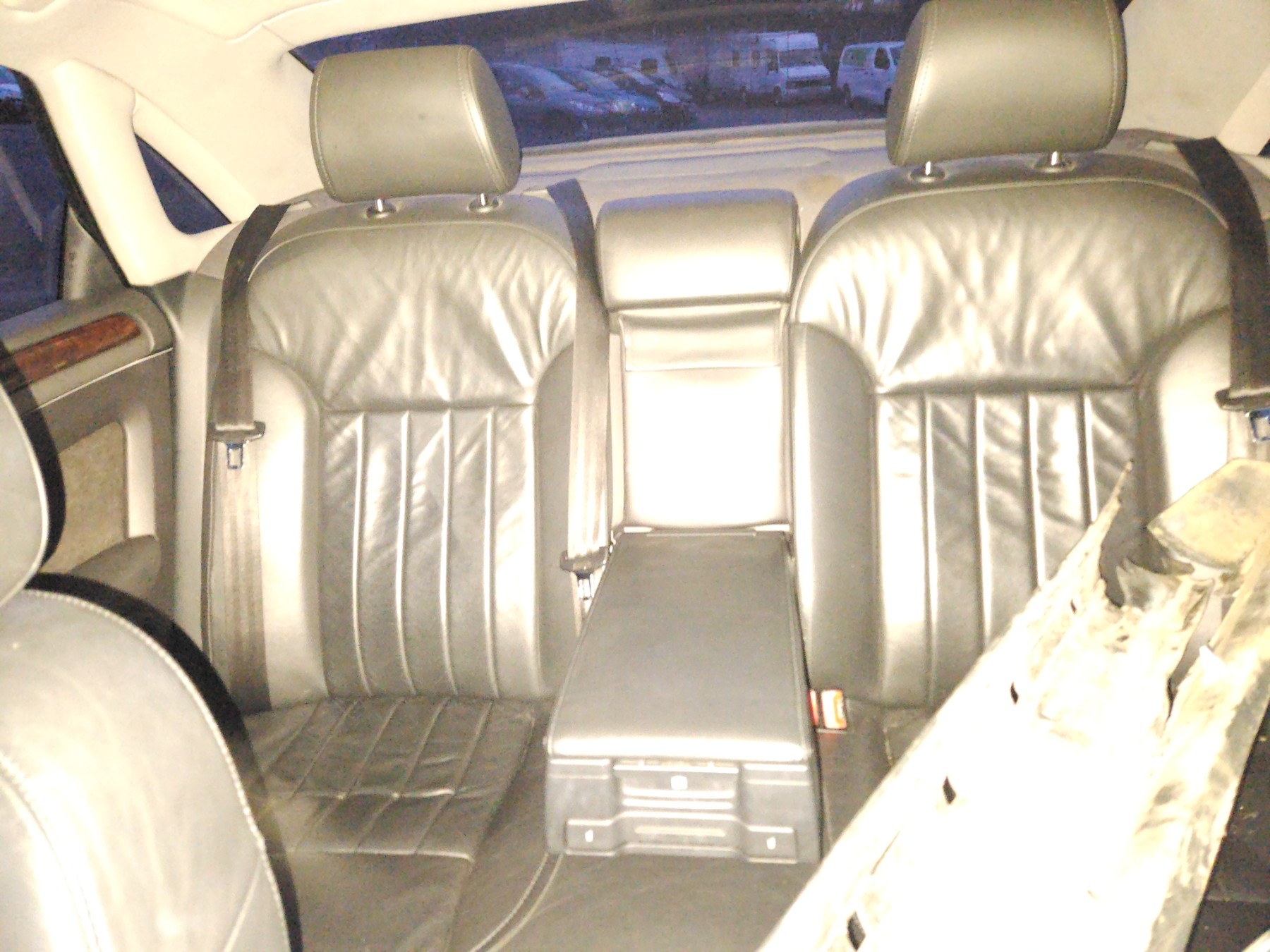 Panneau de porte arriere droit pour AUDI A8 2 PHASE 1 Panneau de porte arriere droit pour AUDI A8 2 PHASE 1