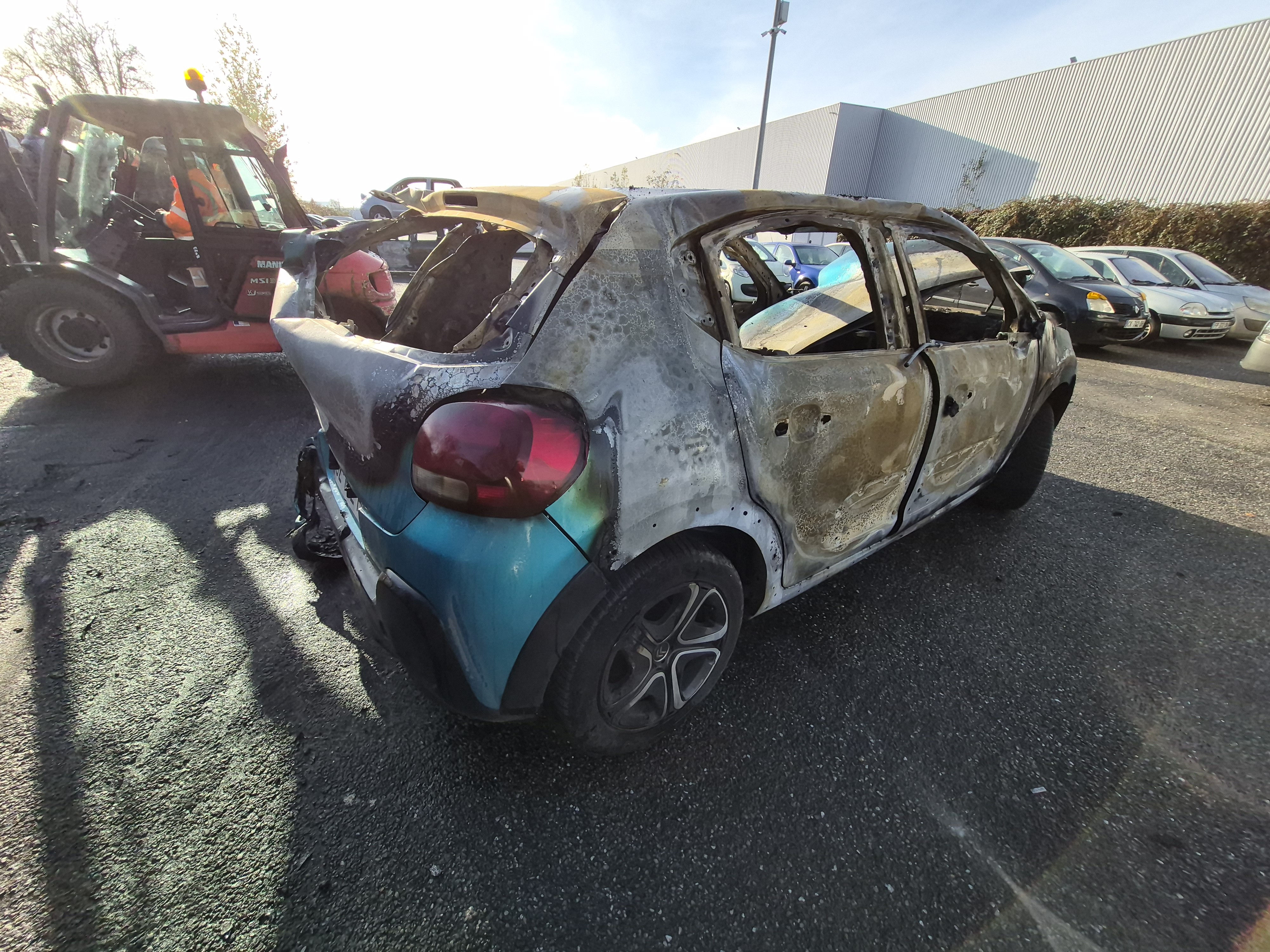Anti brouillard droit (feux) pour CITROEN C3 3 PHASE 1 Anti brouillard droit (feux) pour CITROEN C3 3 PHASE 1