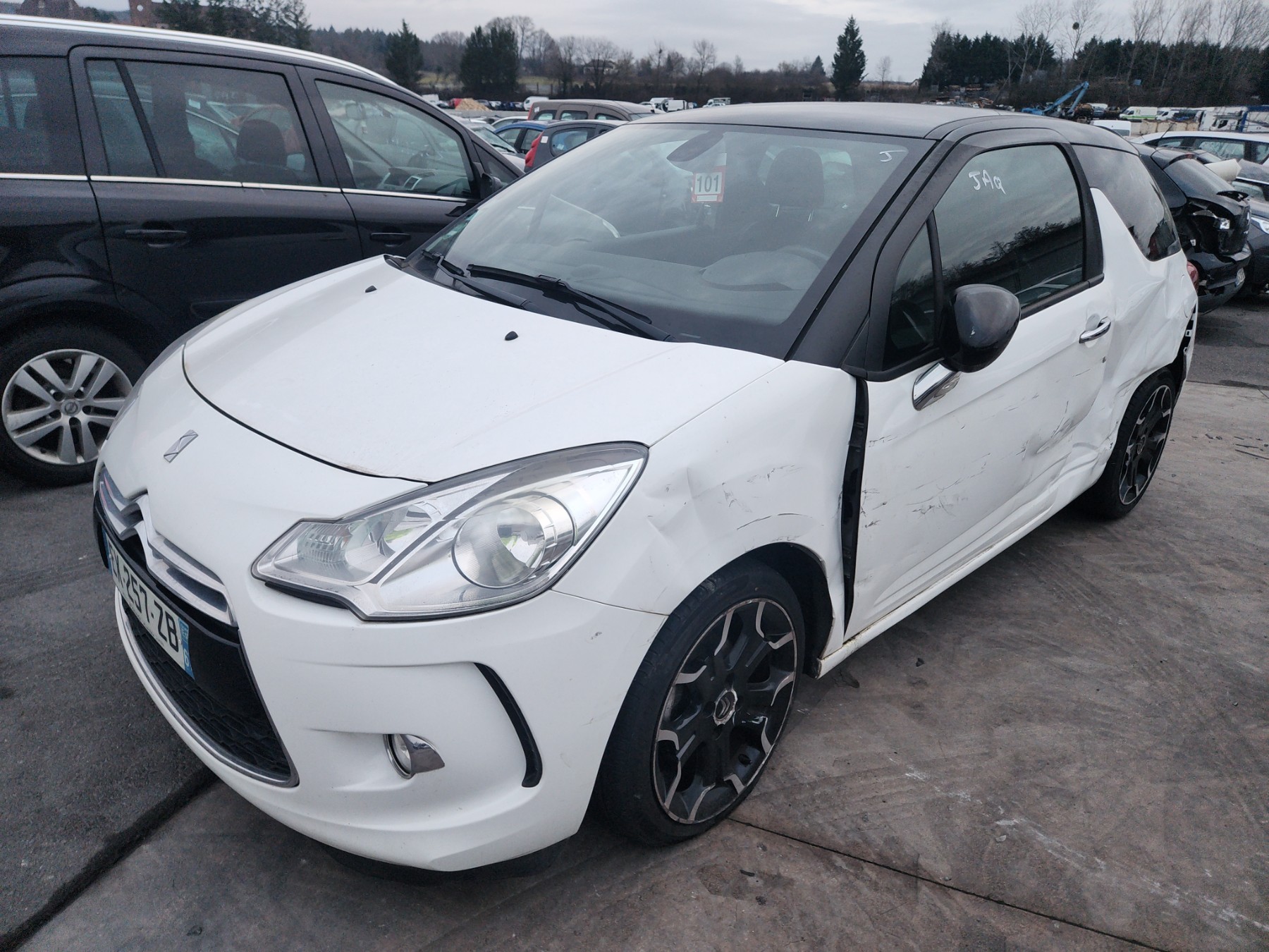 Feu diurne avant gauche pour CITROEN DS3 PHASE 1 Feu diurne avant gauche pour CITROEN DS3 PHASE 1