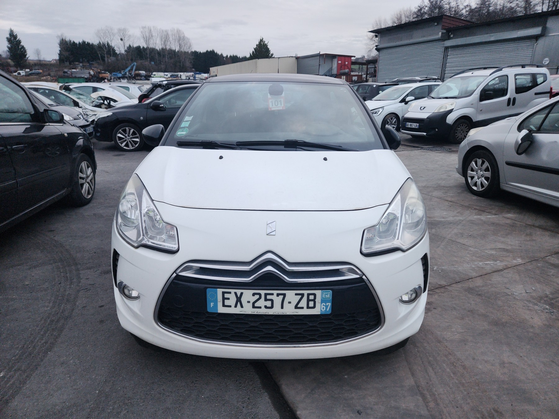 Feu diurne avant gauche pour CITROEN DS3 PHASE 1 Feu diurne avant gauche pour CITROEN DS3 PHASE 1