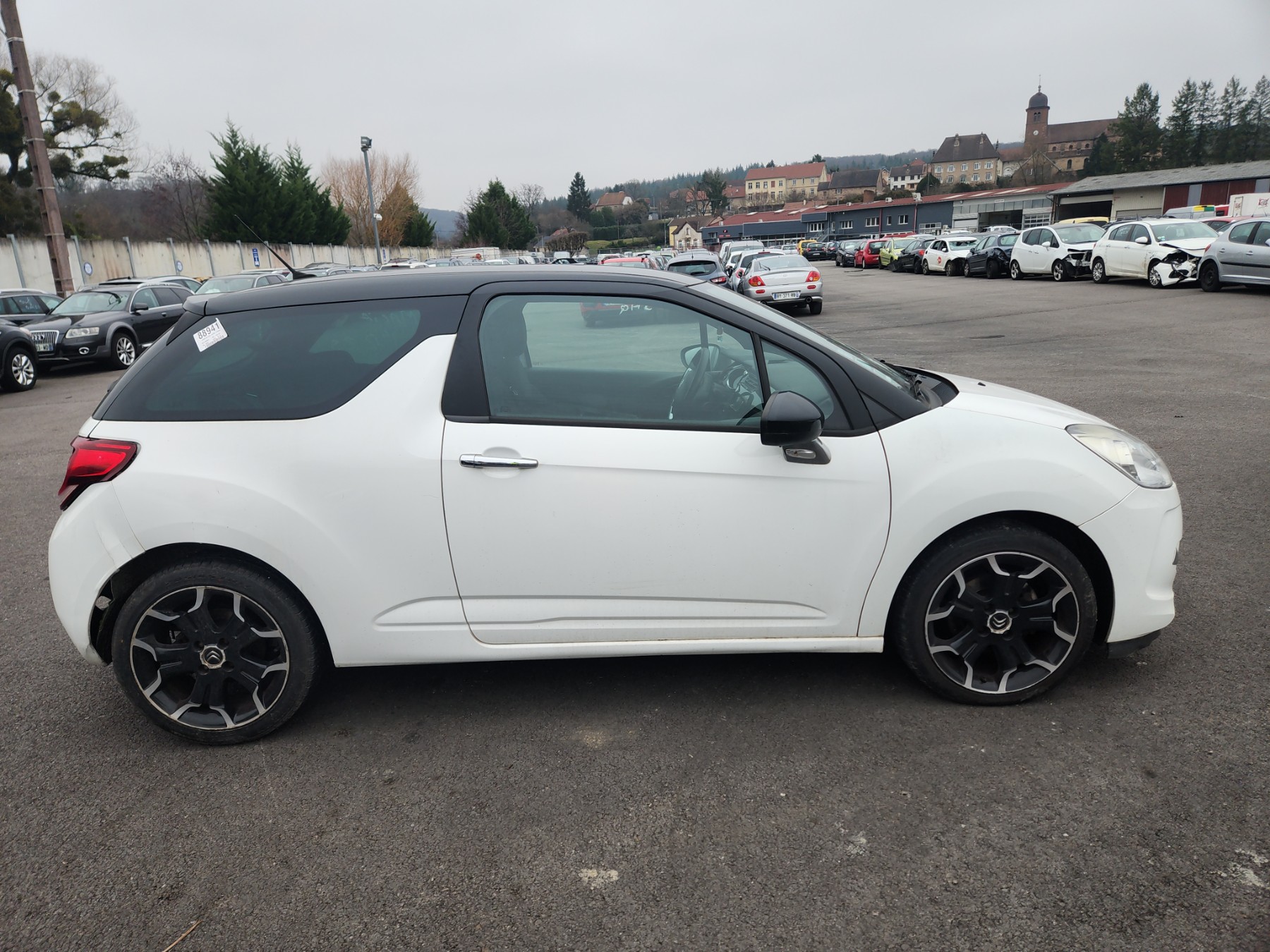 Feu diurne avant gauche pour CITROEN DS3 PHASE 1 Feu diurne avant gauche pour CITROEN DS3 PHASE 1