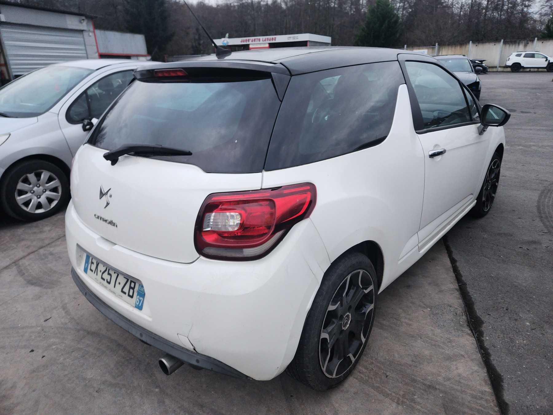 Feu diurne avant gauche pour CITROEN DS3 PHASE 1 Feu diurne avant gauche pour CITROEN DS3 PHASE 1