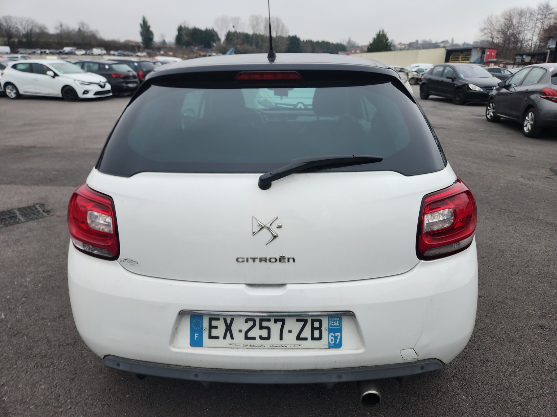 Feu diurne avant gauche pour CITROEN DS3 PHASE 1 Feu diurne avant gauche pour CITROEN DS3 PHASE 1