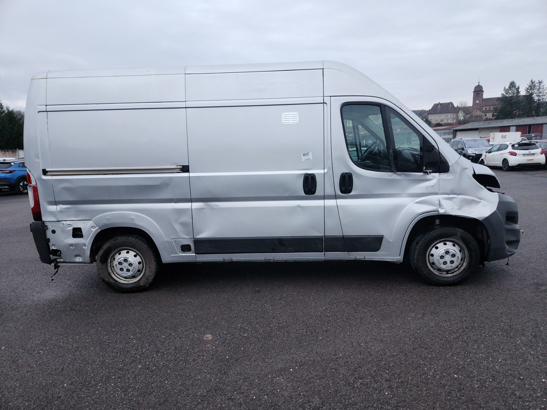 Crosse arriere gauche pour CITROEN JUMPER 3 PHASE 2 Crosse arriere gauche pour CITROEN JUMPER 3 PHASE 2