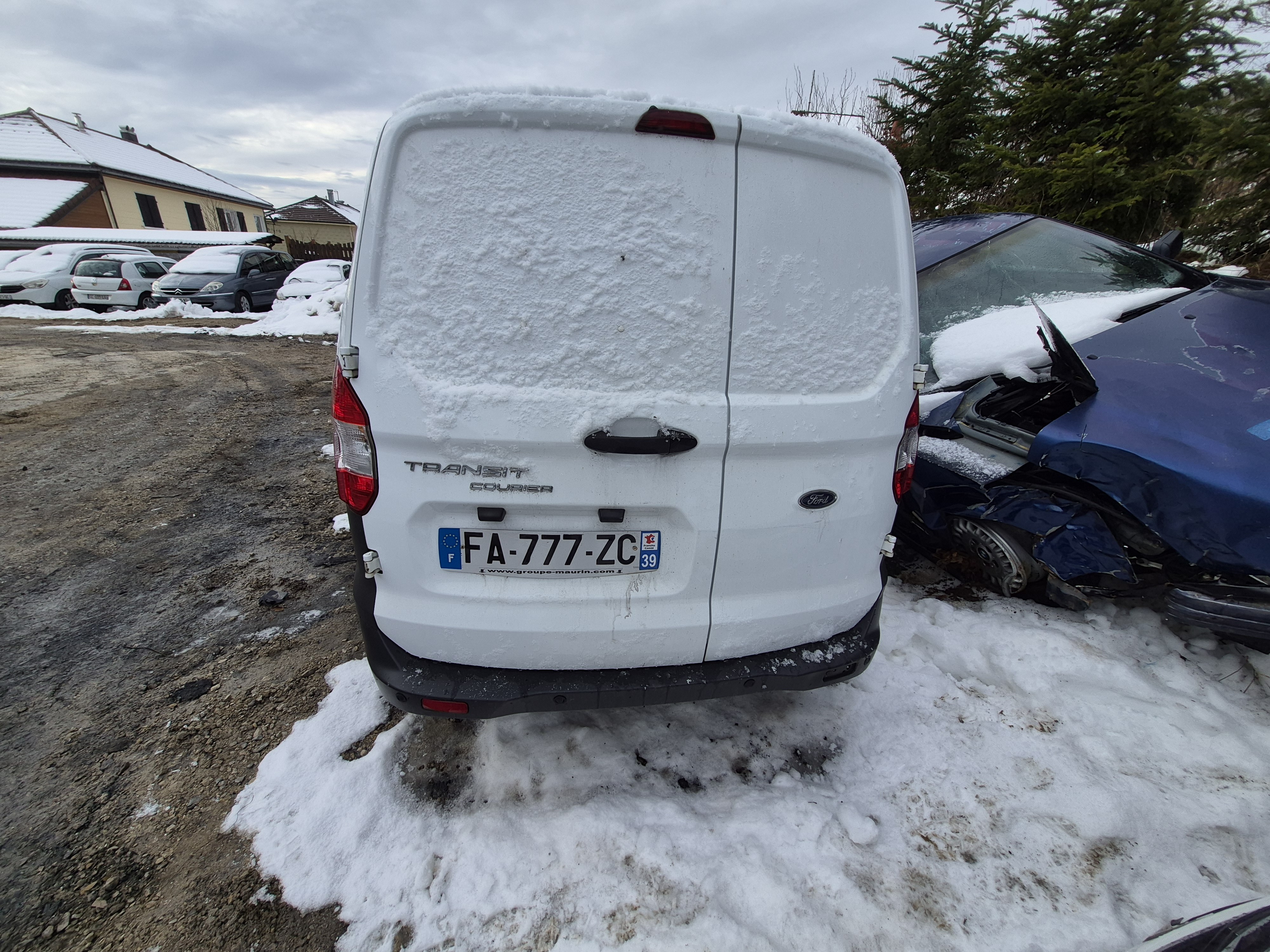 Feu arriere principal droit (feux) pour FORD TRANSIT COURIER PHASE 1 Feu arriere principal droit (feux) pour FORD TRANSIT COURIER PHASE 1