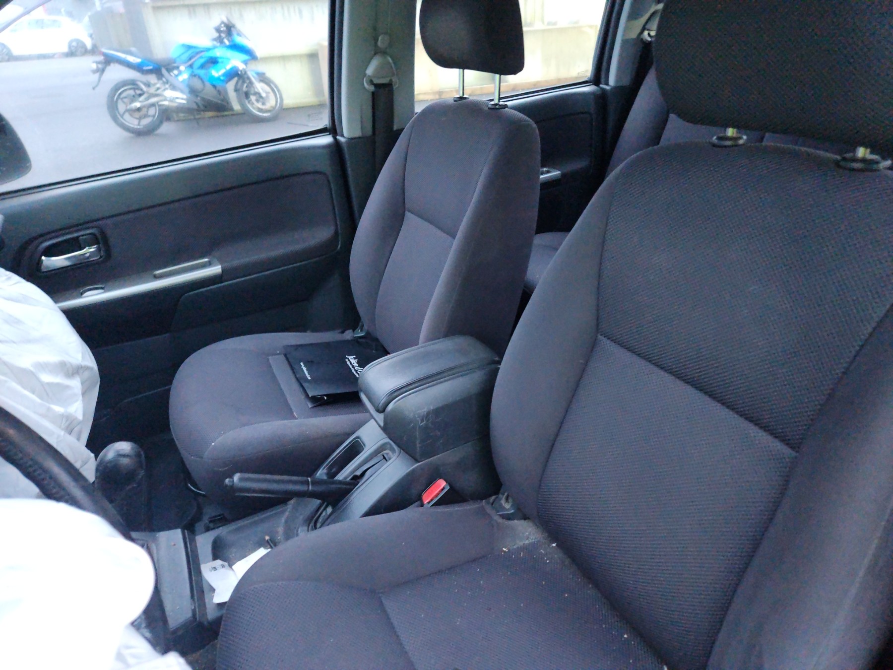 Aile avant gauche pour ISUZU D-MAX 1 PHASE 2 Aile avant gauche pour ISUZU D-MAX 1 PHASE 2