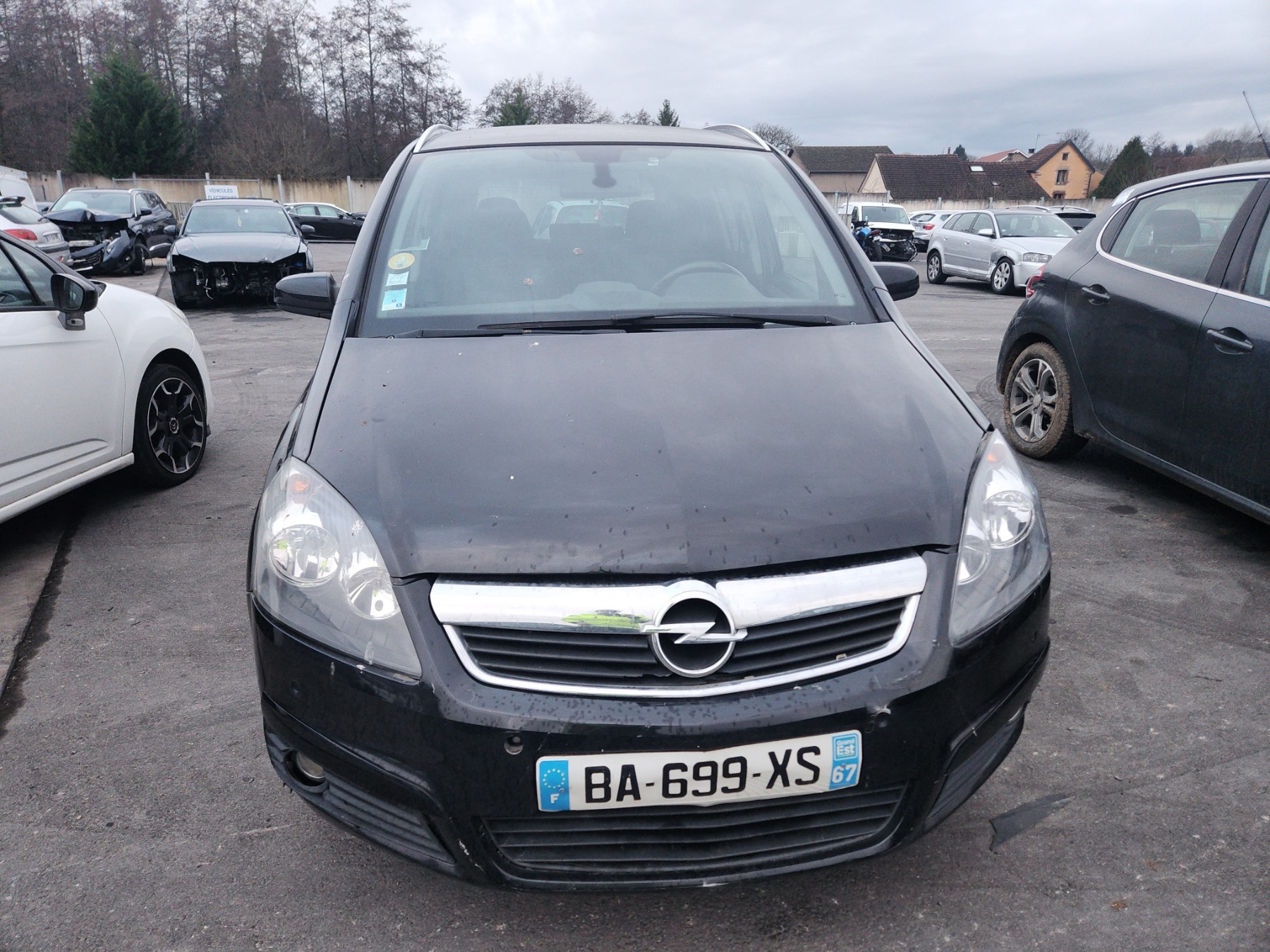 Armature avant, Masque avant pour OPEL ZAFIRA B PHASE 1 Armature avant, Masque avant pour OPEL ZAFIRA B PHASE 1