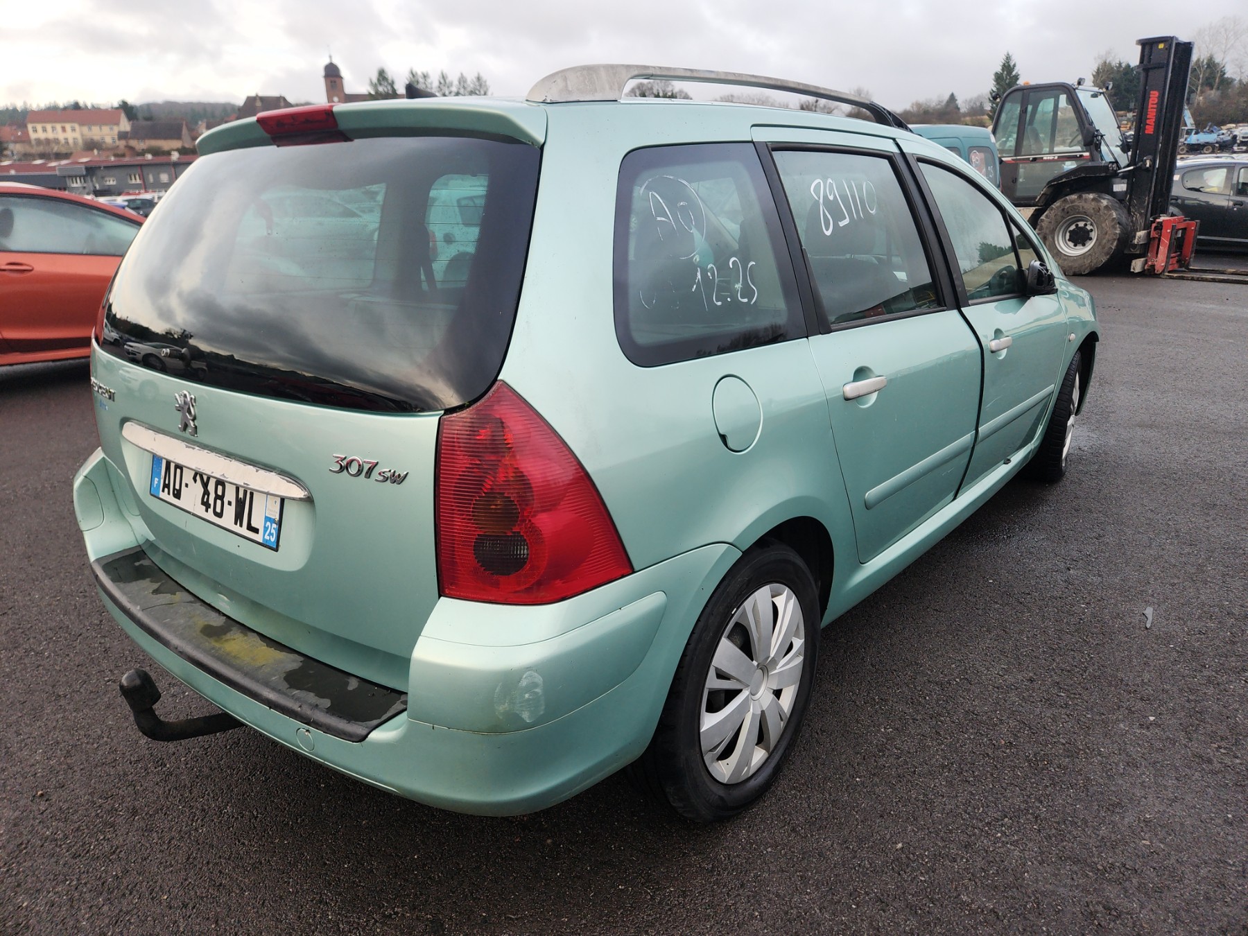 Pare choc avant pour PEUGEOT 307 PHASE 1 BREAK Pare choc avant pour PEUGEOT 307 PHASE 1 BREAK