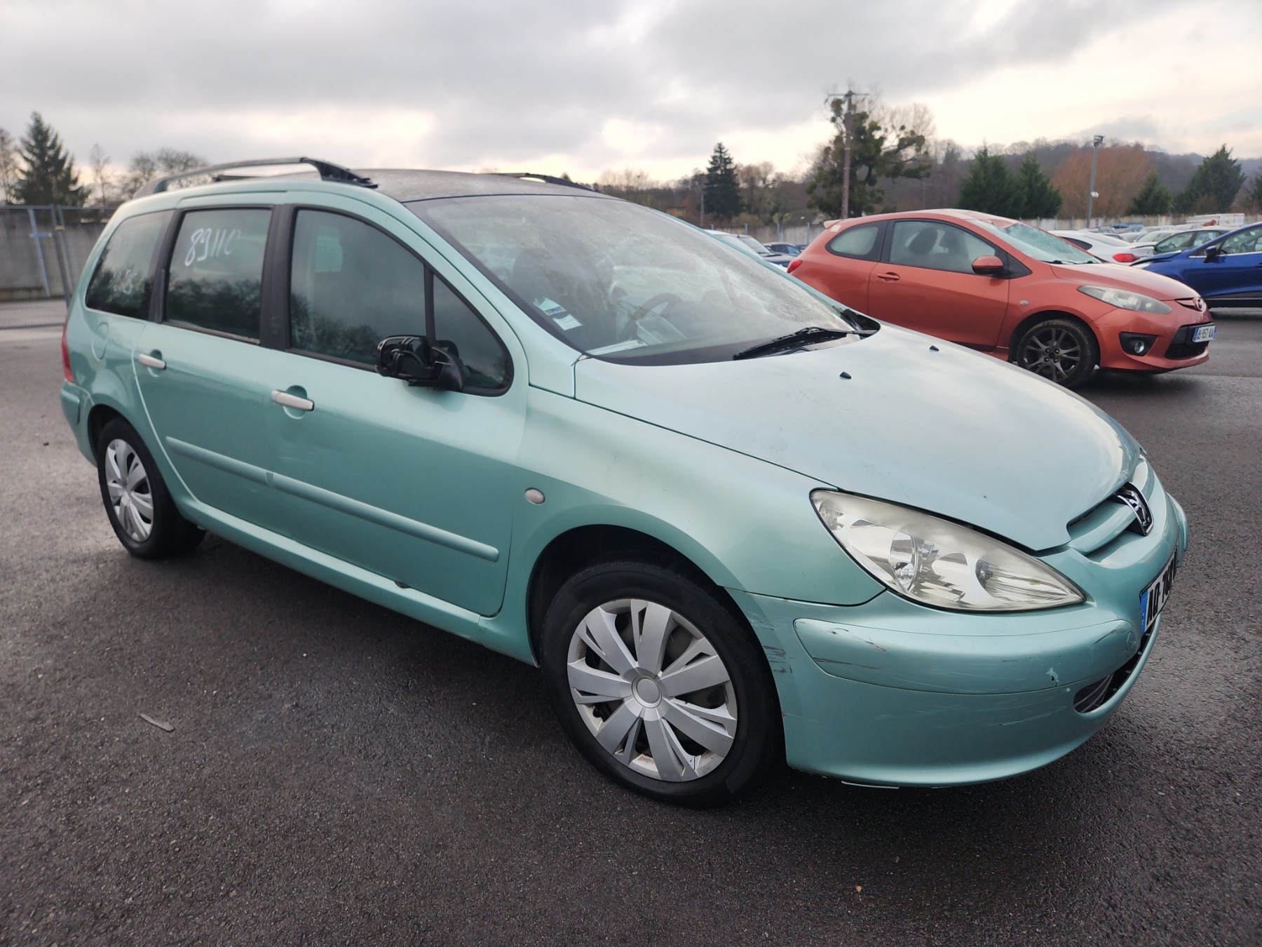 Pare choc avant pour PEUGEOT 307 PHASE 1 BREAK Pare choc avant pour PEUGEOT 307 PHASE 1 BREAK