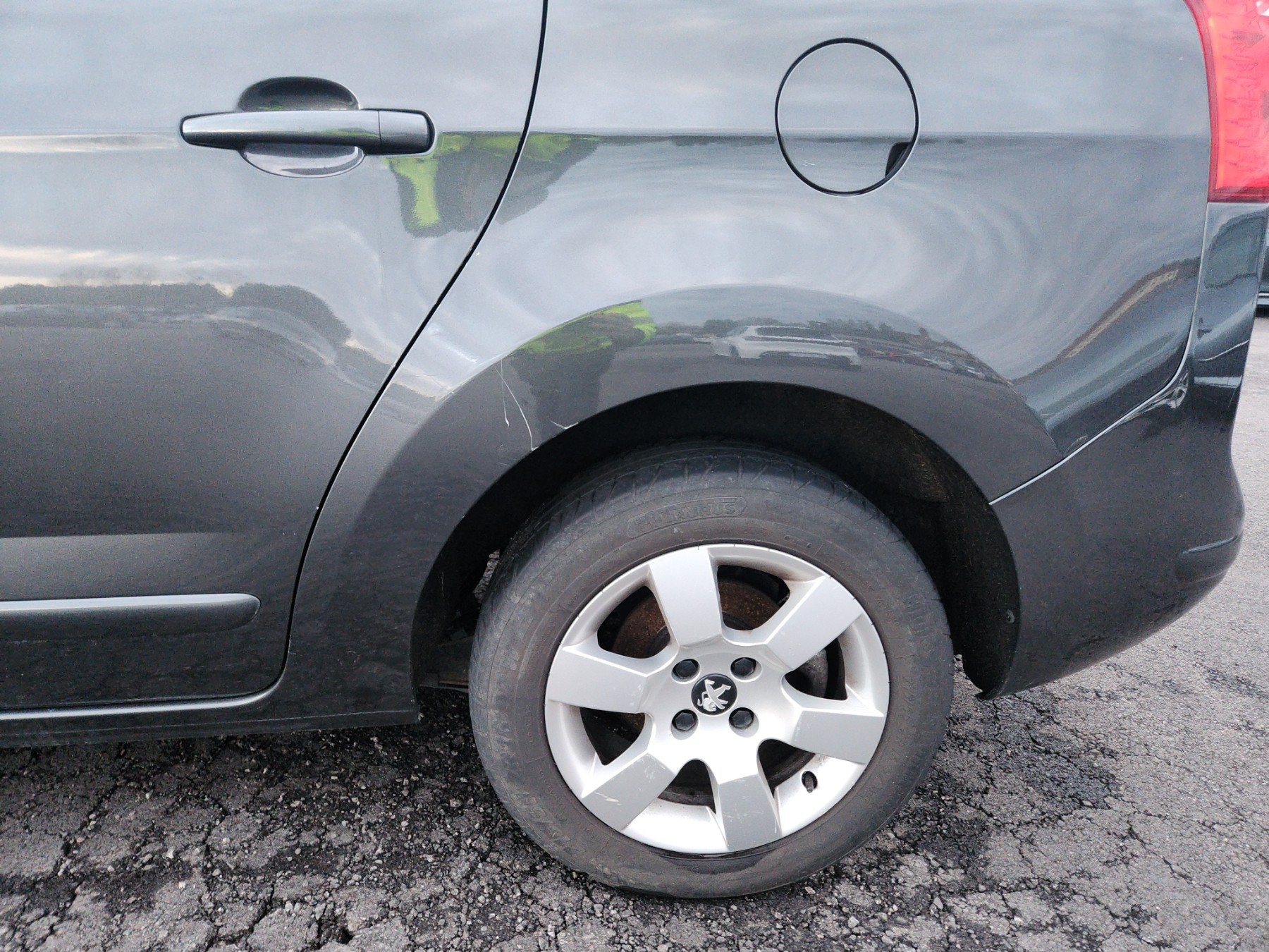 Amortisseur avant gauche pour PEUGEOT 5008 1 PHASE 1 Amortisseur avant gauche pour PEUGEOT 5008 1 PHASE 1