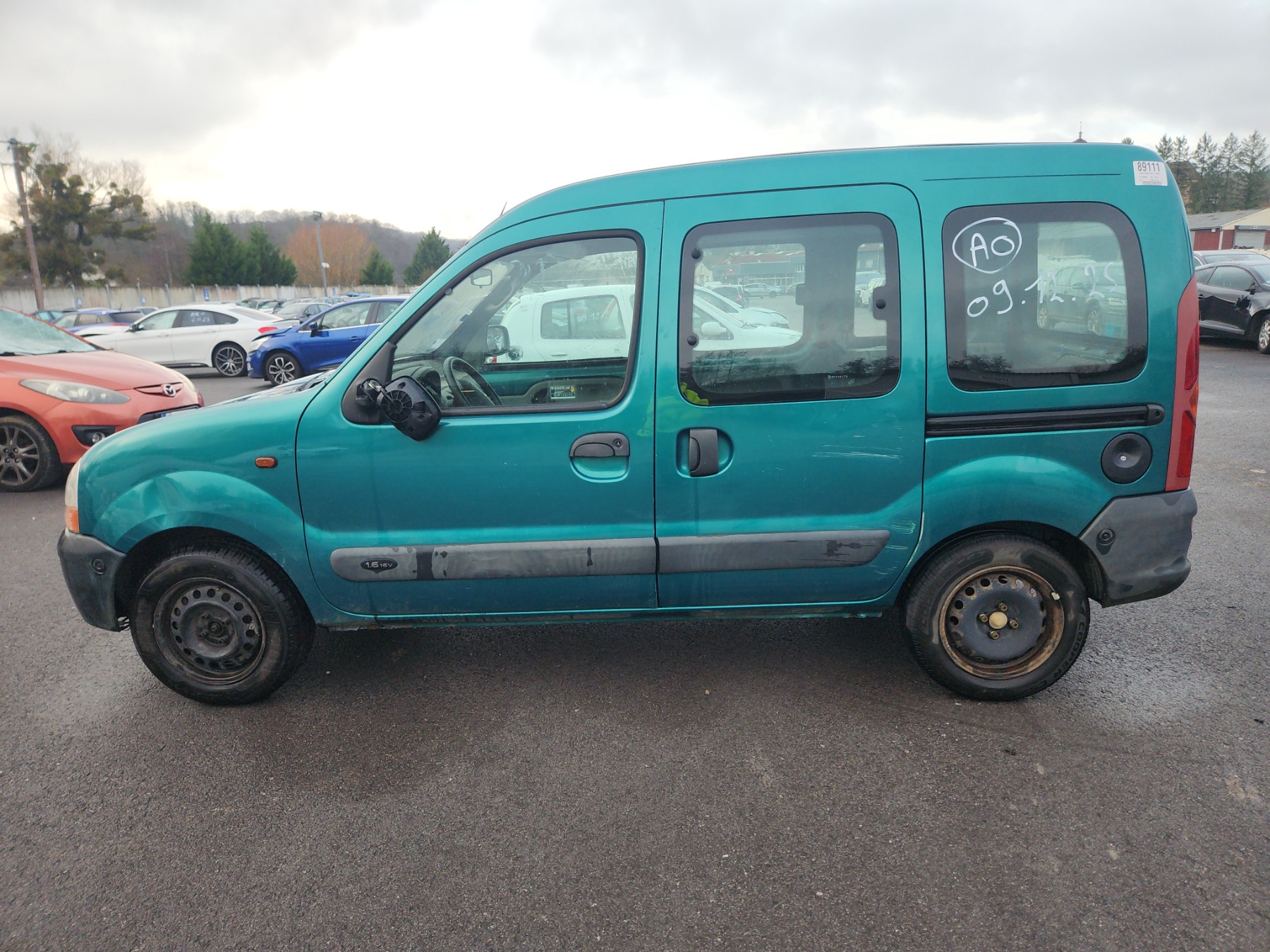 Pare choc arriere pour RENAULT KANGOO 1 PHASE 1 Pare choc arriere pour RENAULT KANGOO 1 PHASE 1