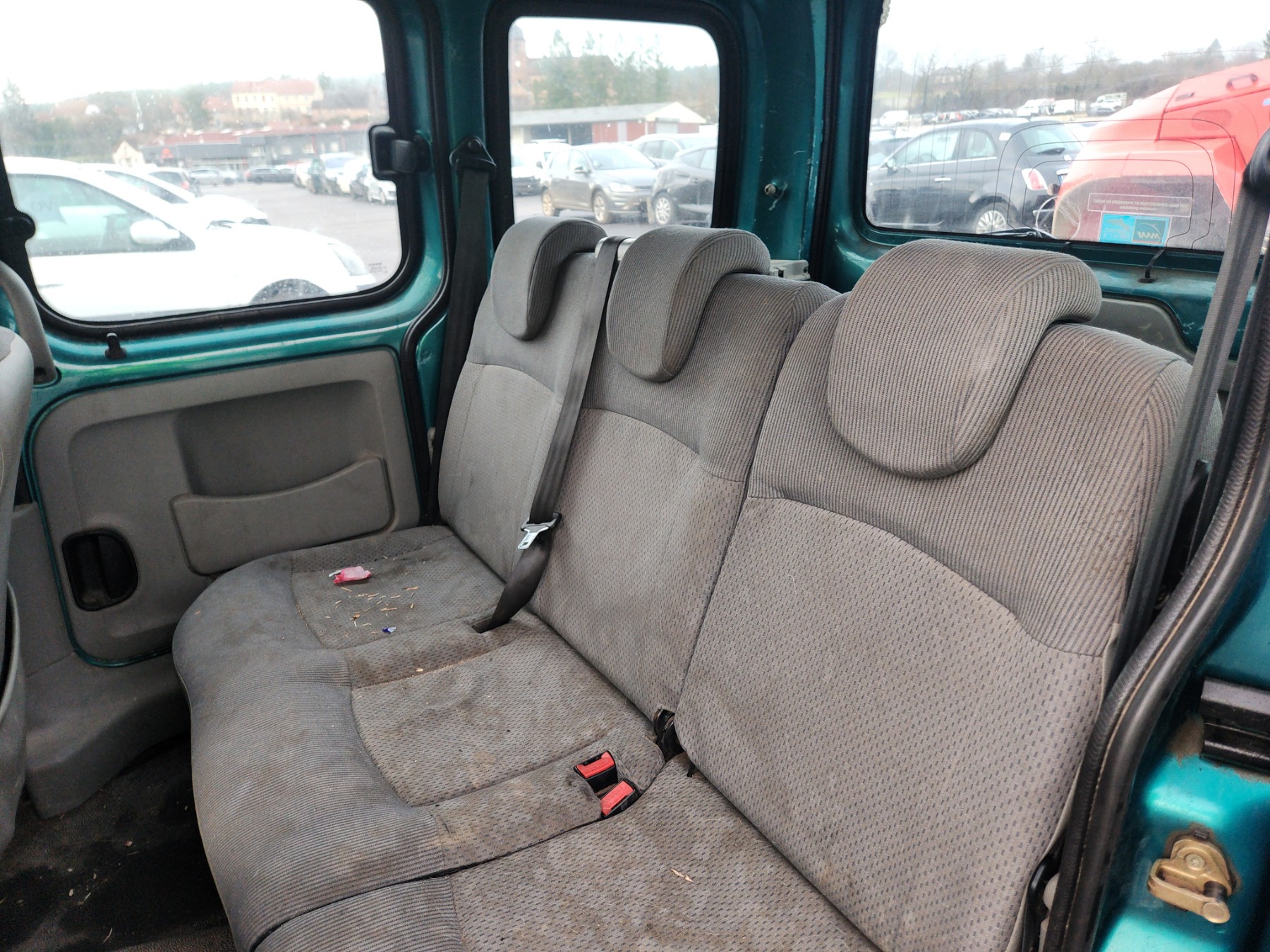 Pare choc arriere pour RENAULT KANGOO 1 PHASE 1 Pare choc arriere pour RENAULT KANGOO 1 PHASE 1