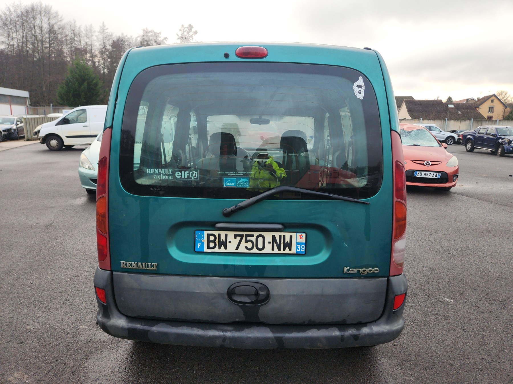 Pare choc arriere pour RENAULT KANGOO 1 PHASE 1 Pare choc arriere pour RENAULT KANGOO 1 PHASE 1