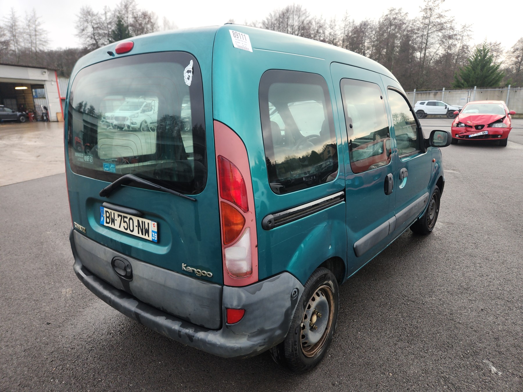 Pare choc arriere pour RENAULT KANGOO 1 PHASE 1 Pare choc arriere pour RENAULT KANGOO 1 PHASE 1